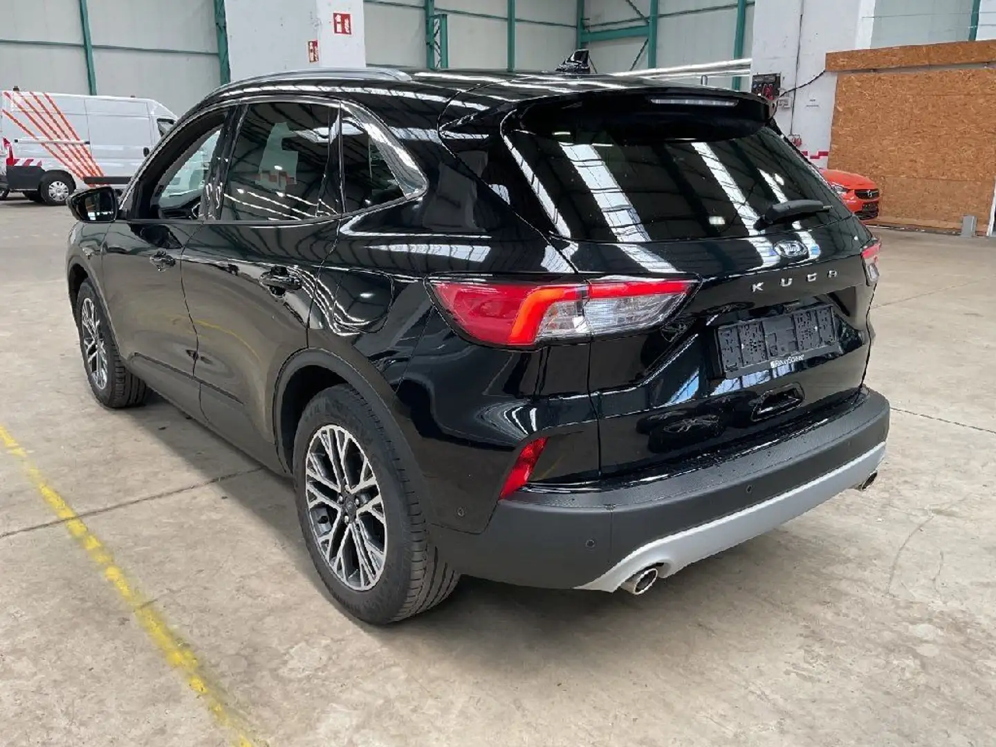 Ford Kuga 2.0 Titanium X AWD VIRTUAL LED Head-Up BLIS Schwarz - 2
