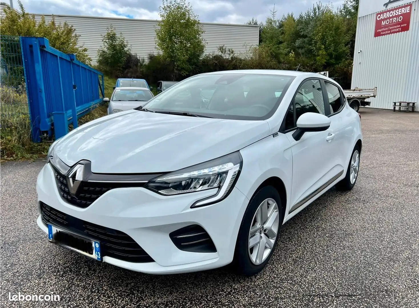 Renault Clio 1.0 TCe Experience 100 CHV Weiß - 1