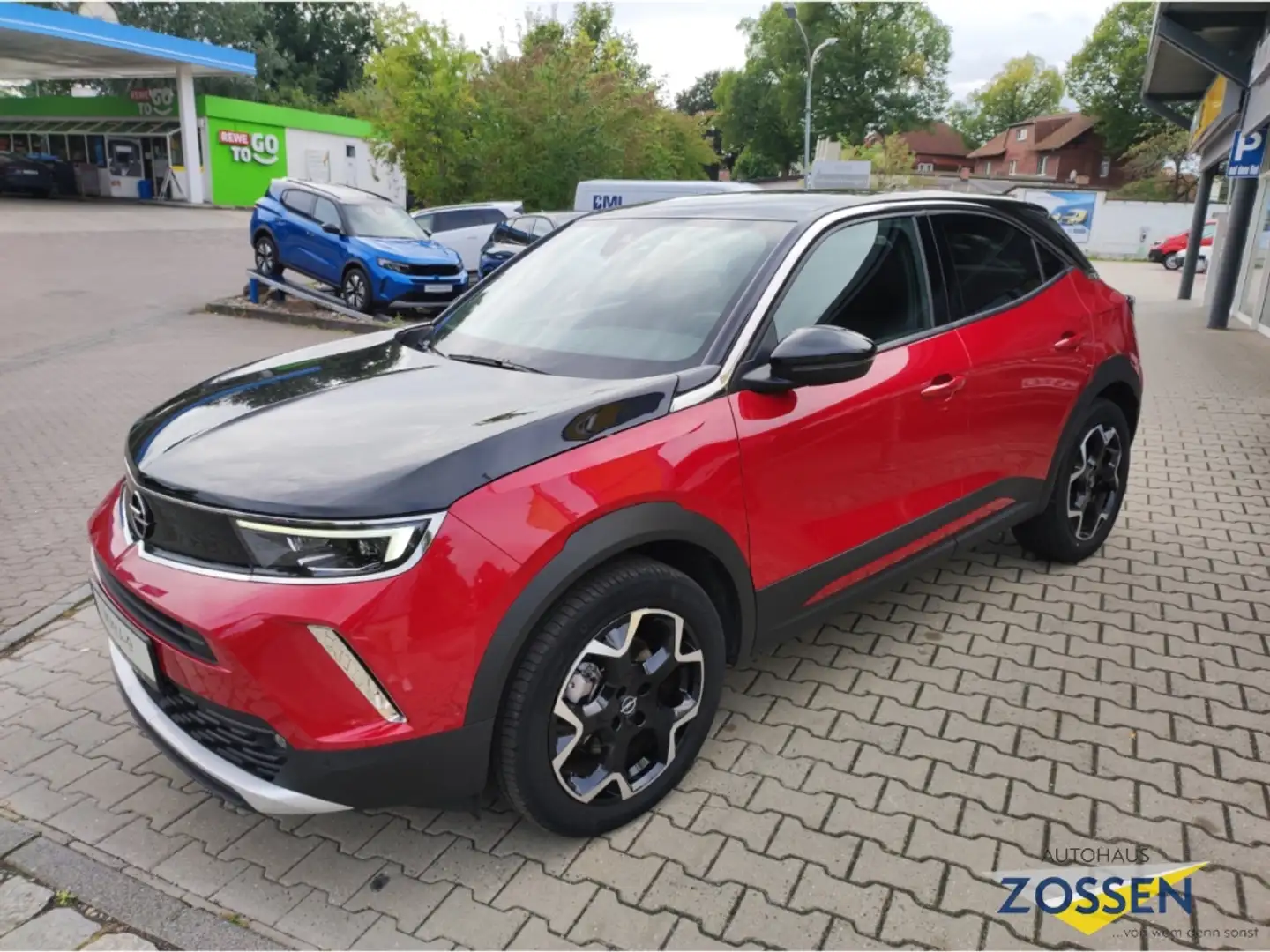 Opel Mokka e Ultimate Navi+Leder +Massagesitze+LED Rot - 2