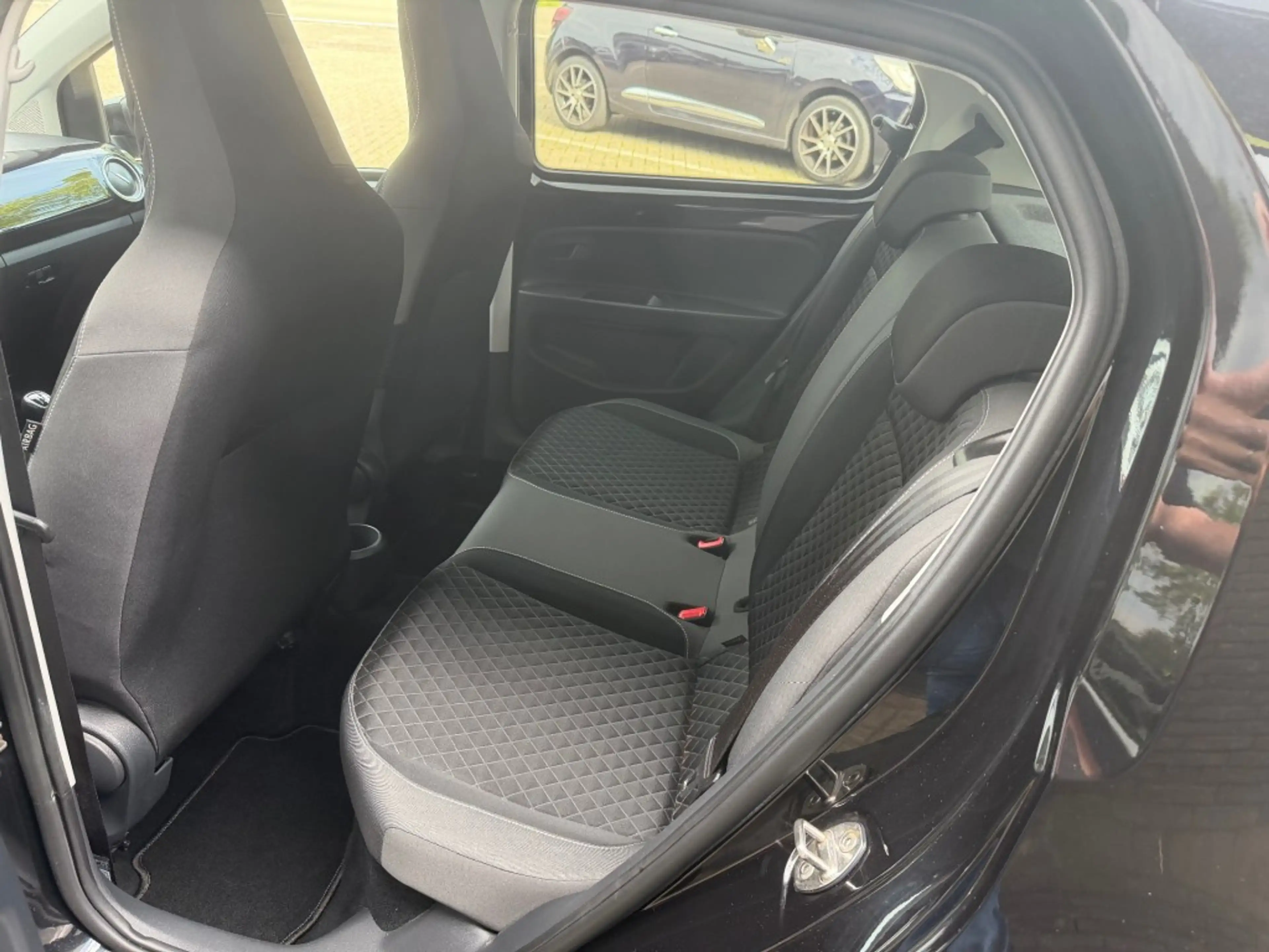 Skoda Citigo 1.0 GRT. STYLE — photo 8