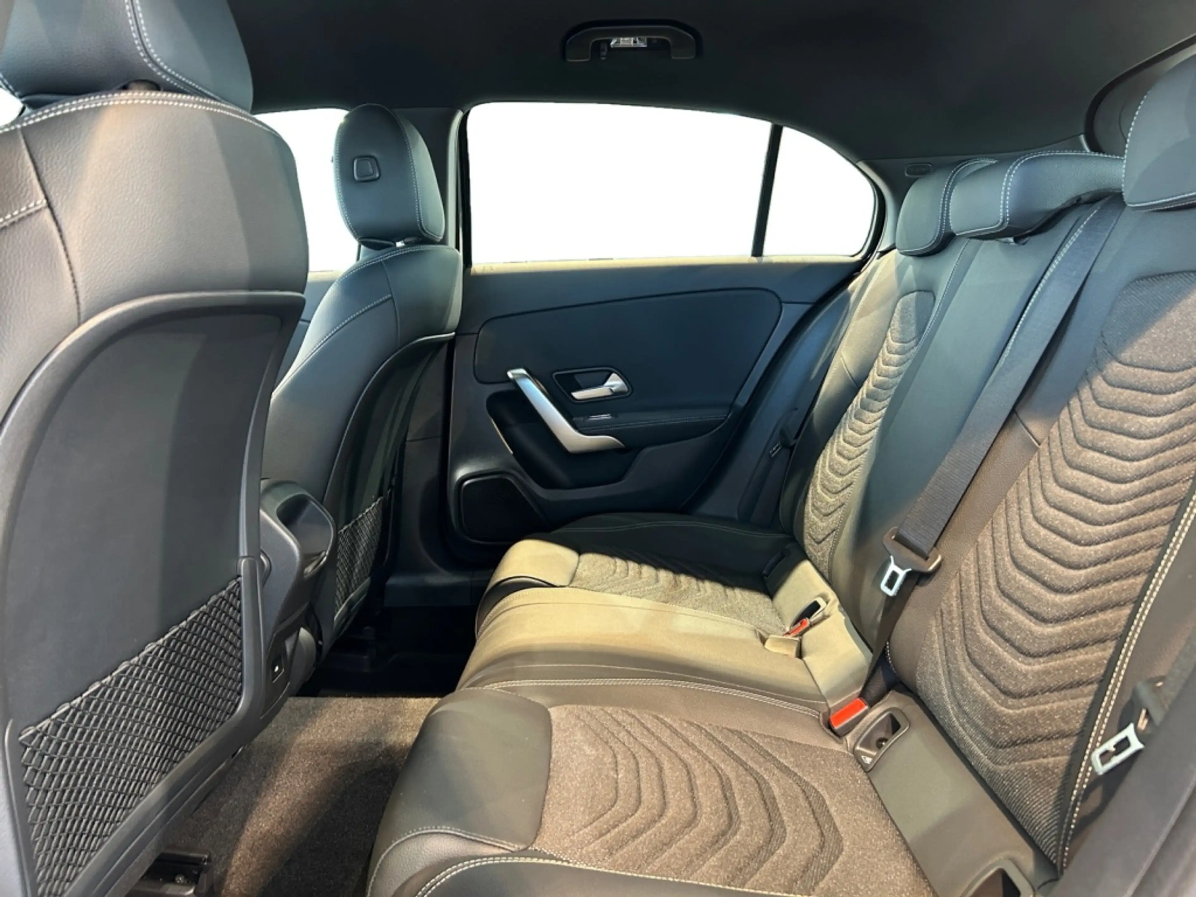 Mercedes-Benz A 180 Progressive MBUX+Progressive+Carbon+Wide — photo 11