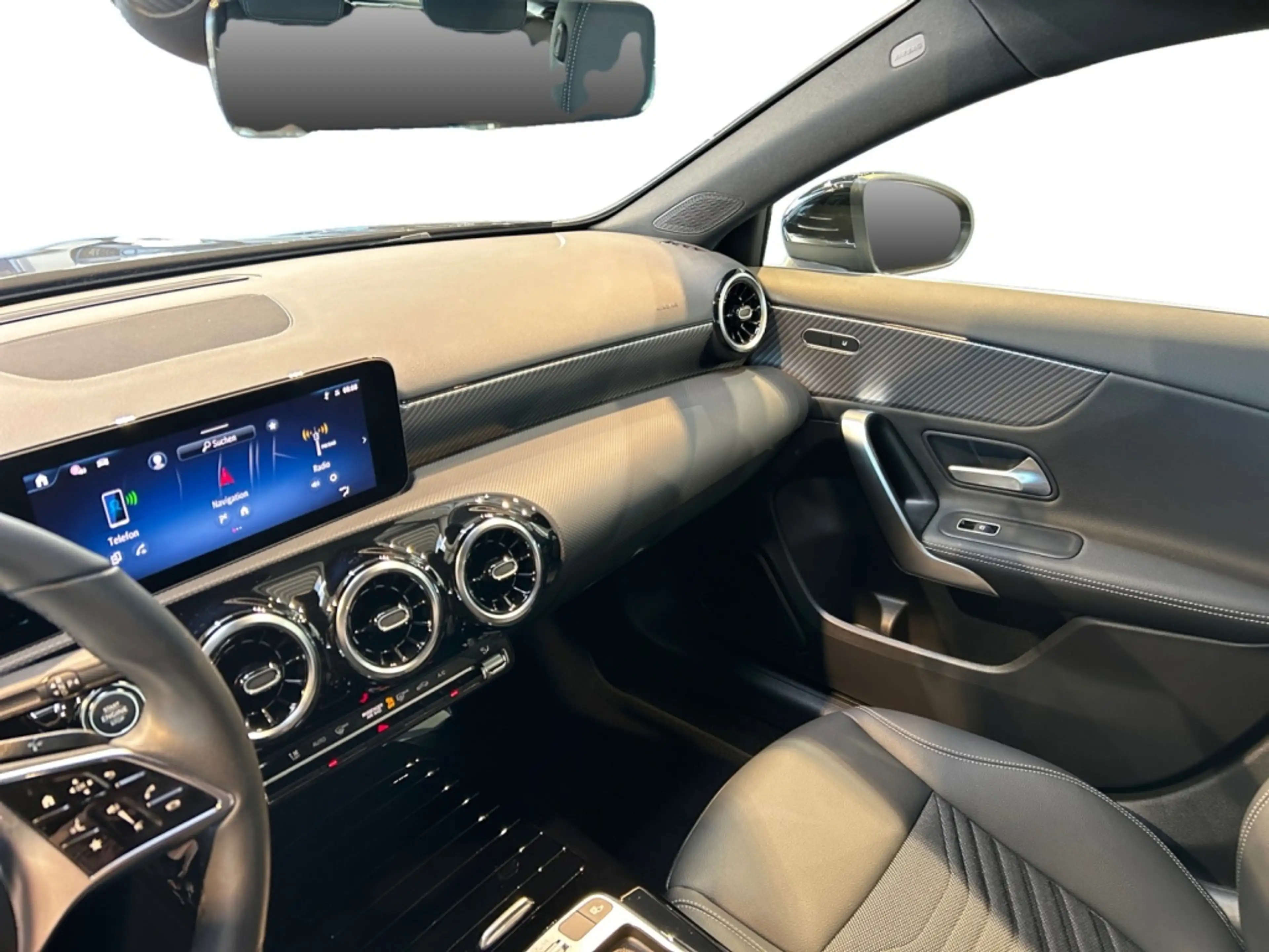 Mercedes-Benz A 180 Progressive MBUX+Progressive+Carbon+Wide — photo 12