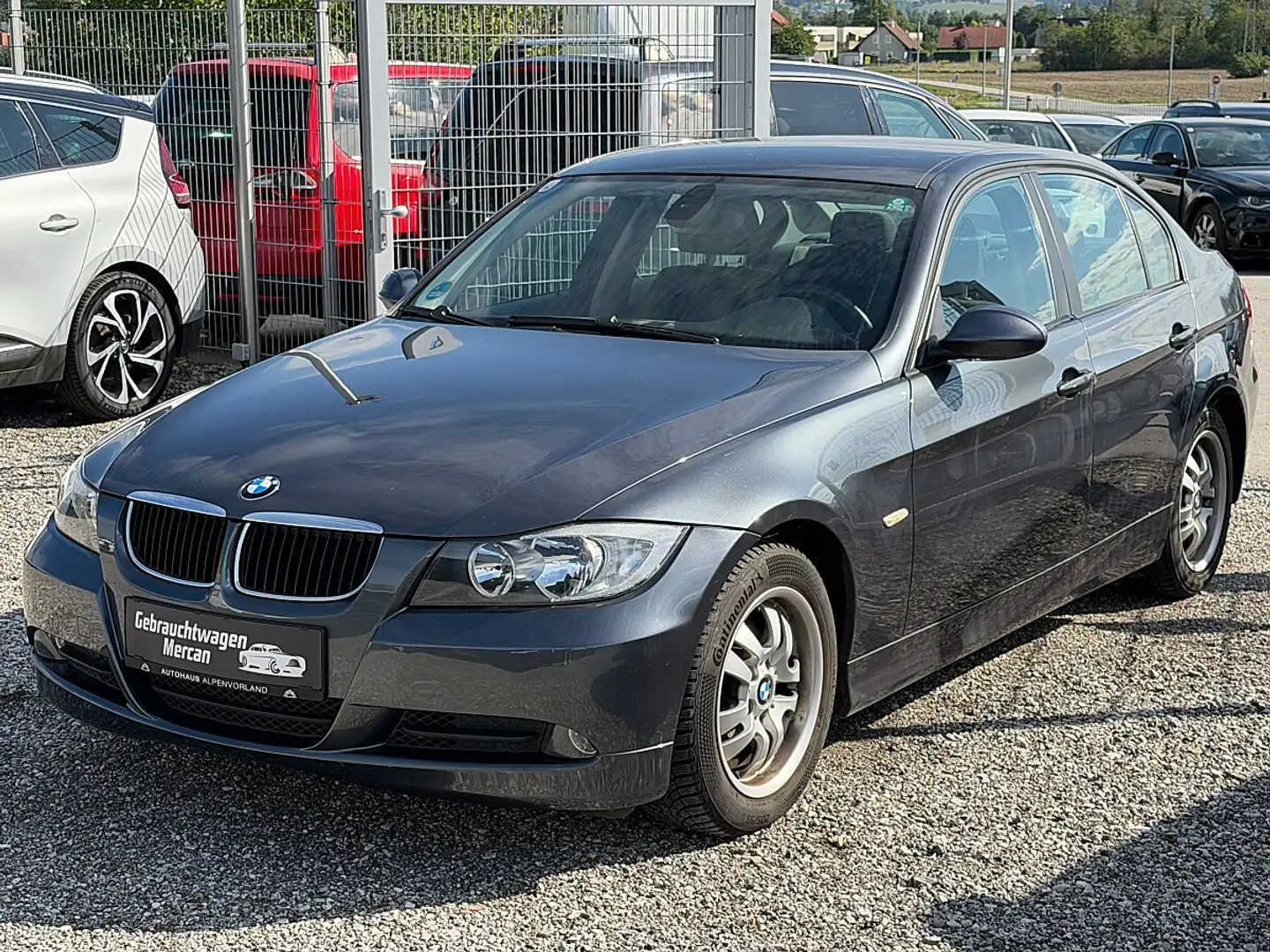 BMW 318 d Grau - 1