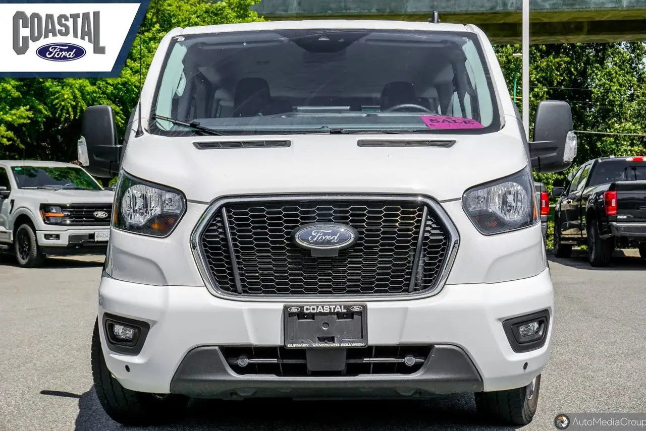 Ford Transit Passenger Wagon снимка Ford Transit Passenger Wagon