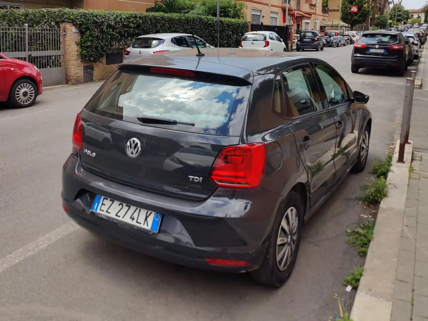 Volkswagen Polo Polo V 2014 5p 1.4 tdi Comfortline 90cv Grigio - 2