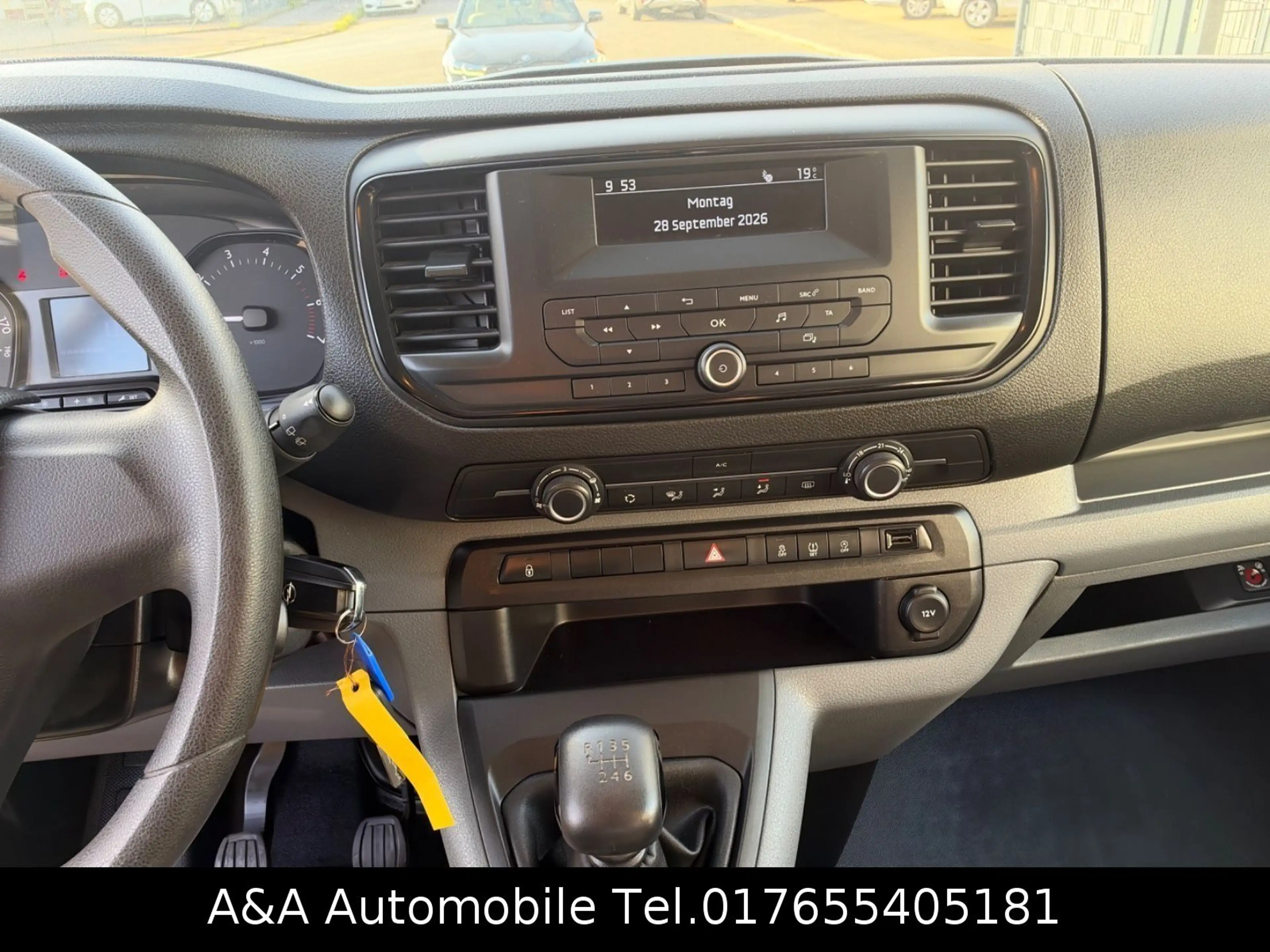 Opel Vivaro Kombi L Lang 9Sitze TÜV Neu Klima — photo 14