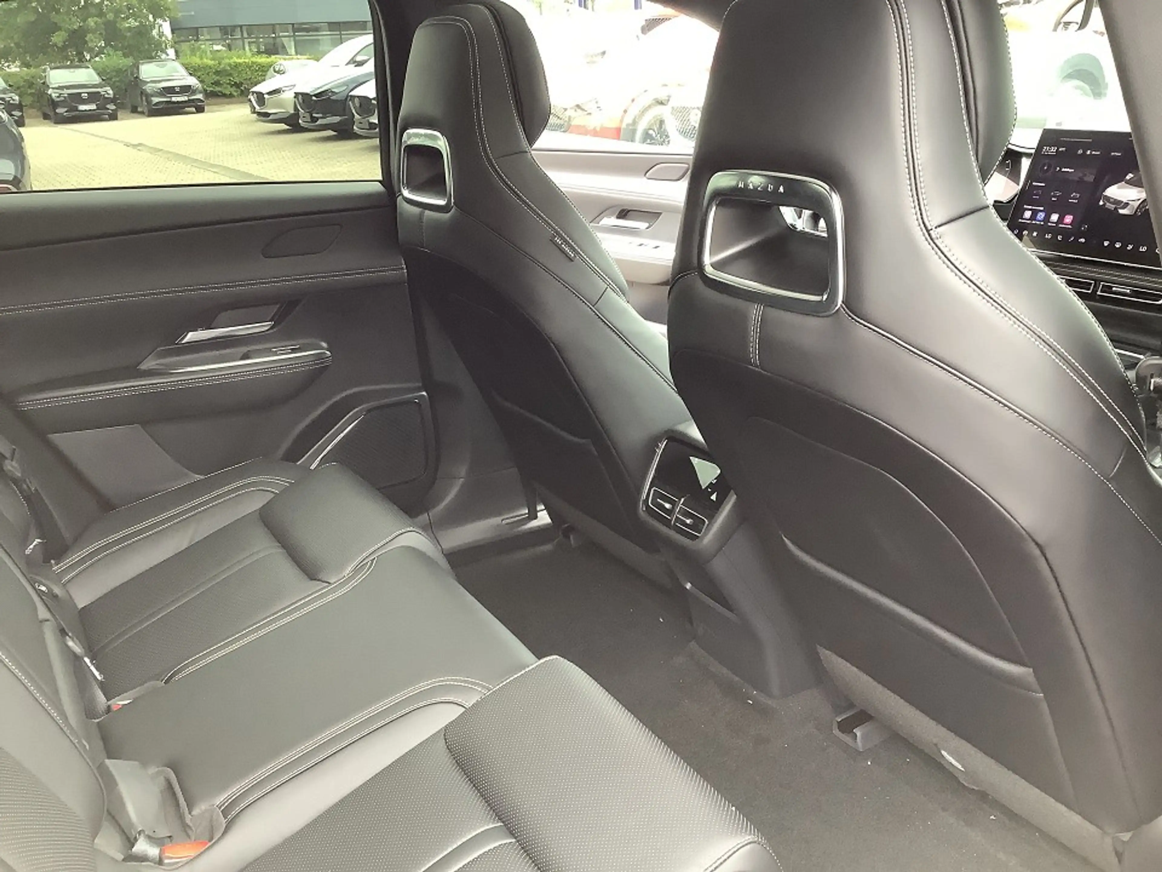 Mazda 6e EV 258ps Takumi Soul Red Crystal -sofort verfügbar — photo 14