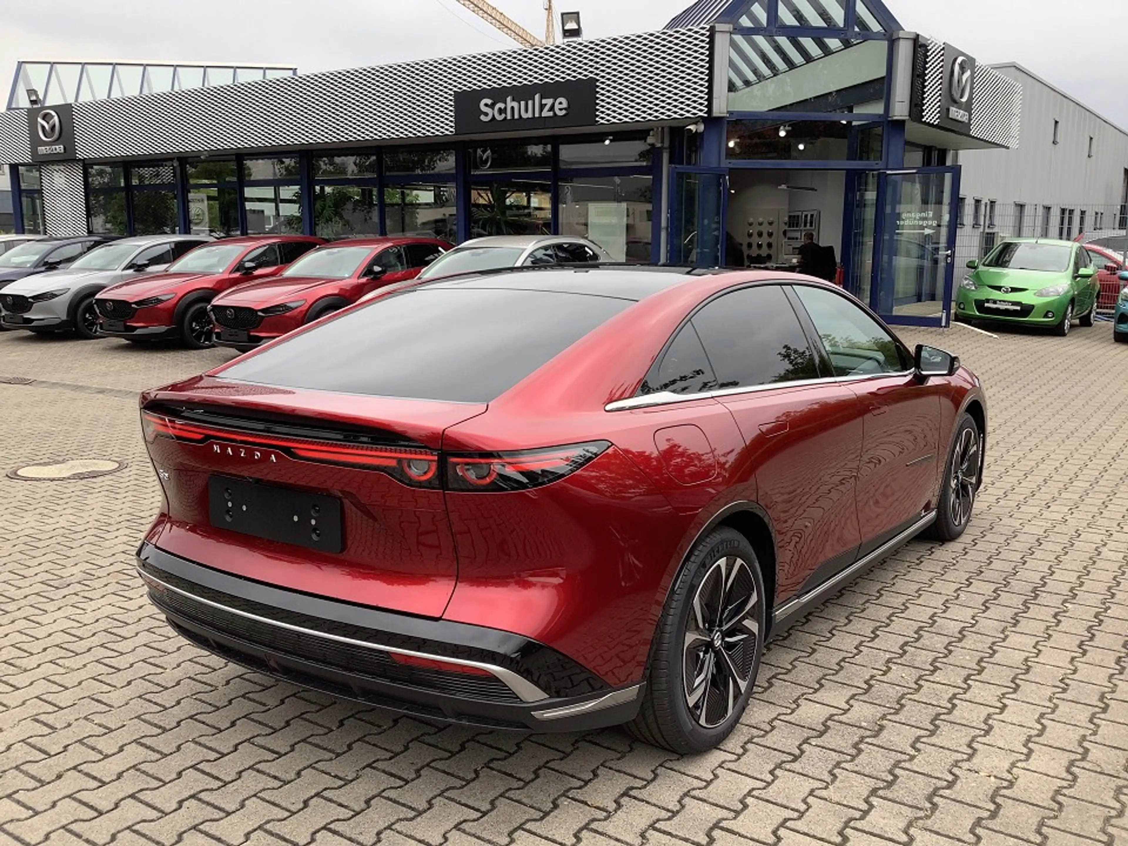 Mazda 6e EV 258ps Takumi Soul Red Crystal -sofort verfügbar — photo 3