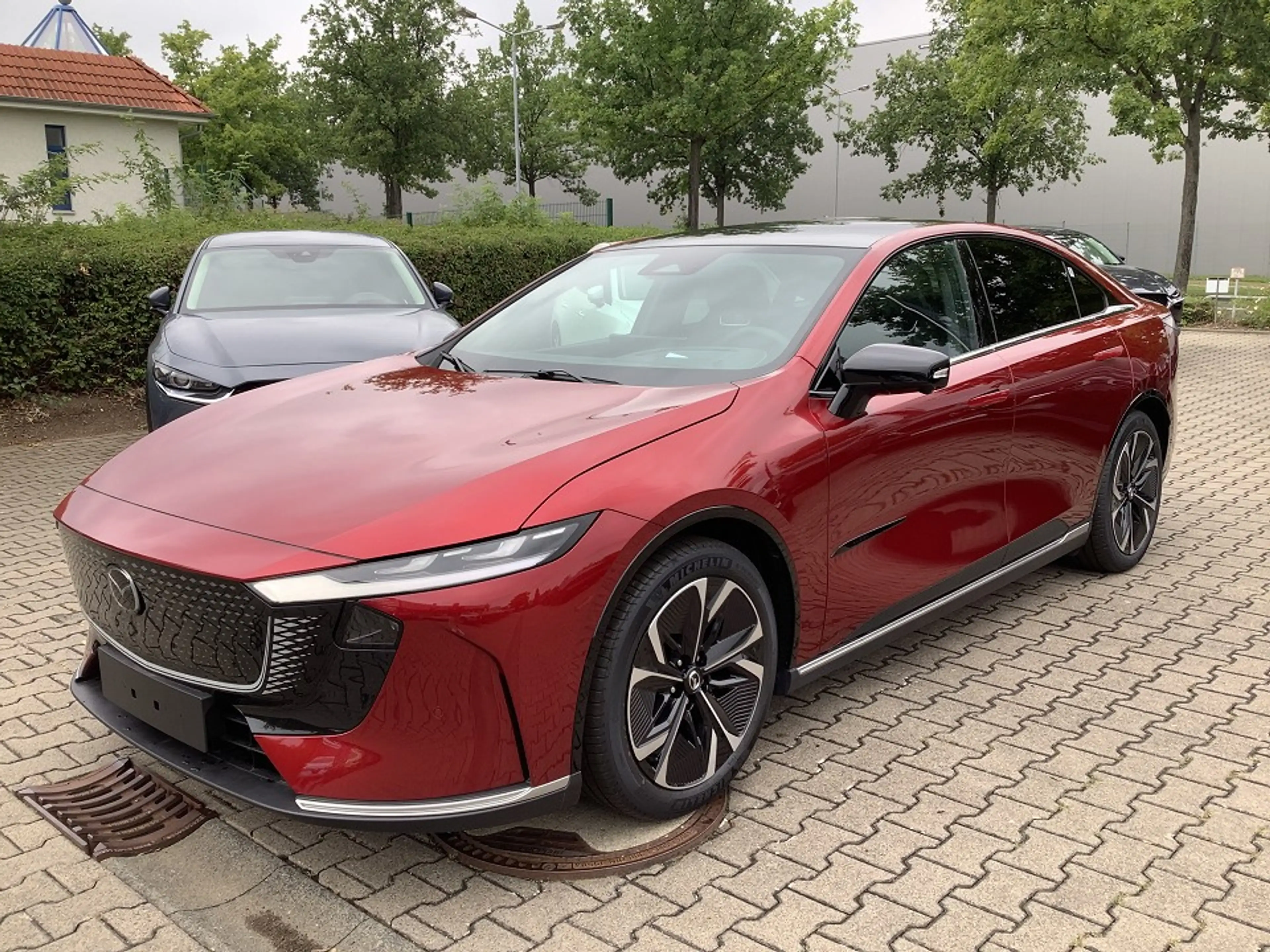 Mazda 6e EV 258ps Takumi Soul Red Crystal -sofort verfügbar — photo 7