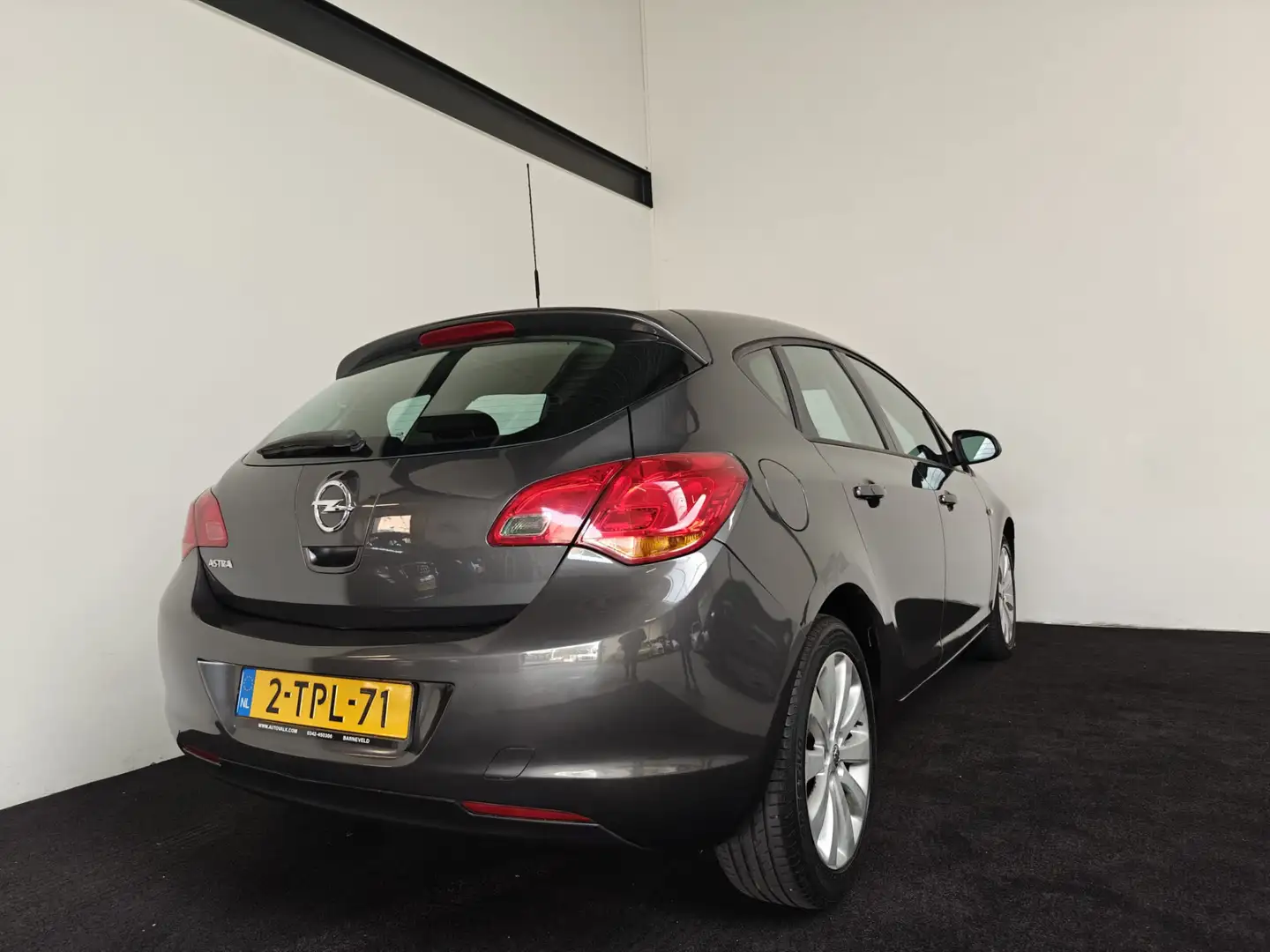Opel Astra 1.6 Edition airco, elek pakket Gri - 2