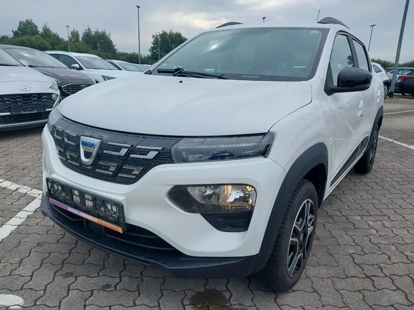 Dacia Spring Electric Comfort Plus*Aus 1 Hand* Weiß - 1
