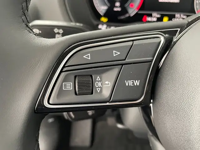 Audi Q2 view 14