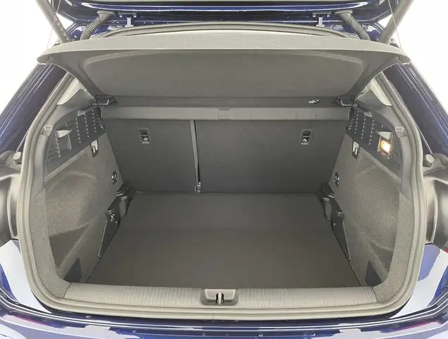 Audi Q2 view 7