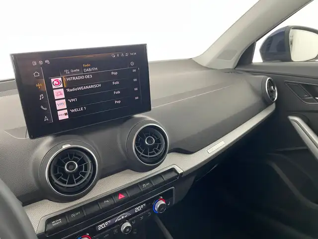 Audi Q2 view 9
