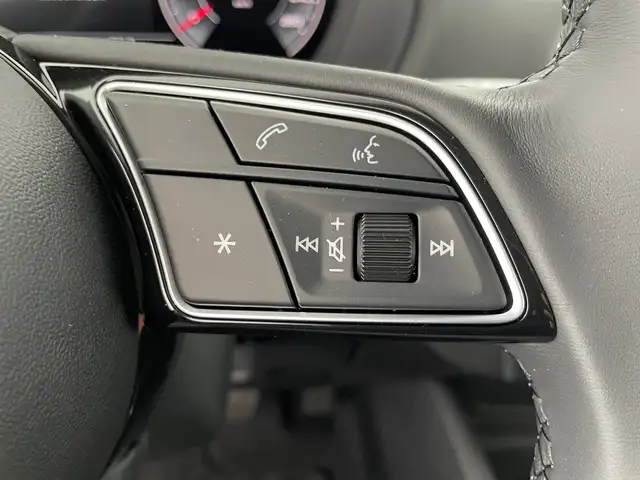 Audi Q2 view 15