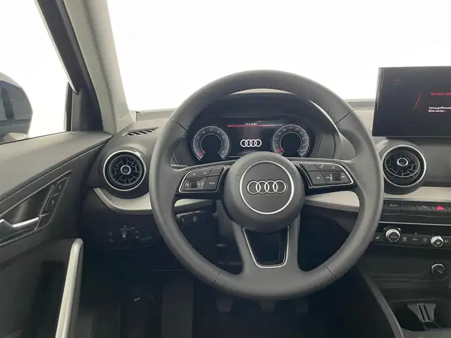 Audi Q2 view 12