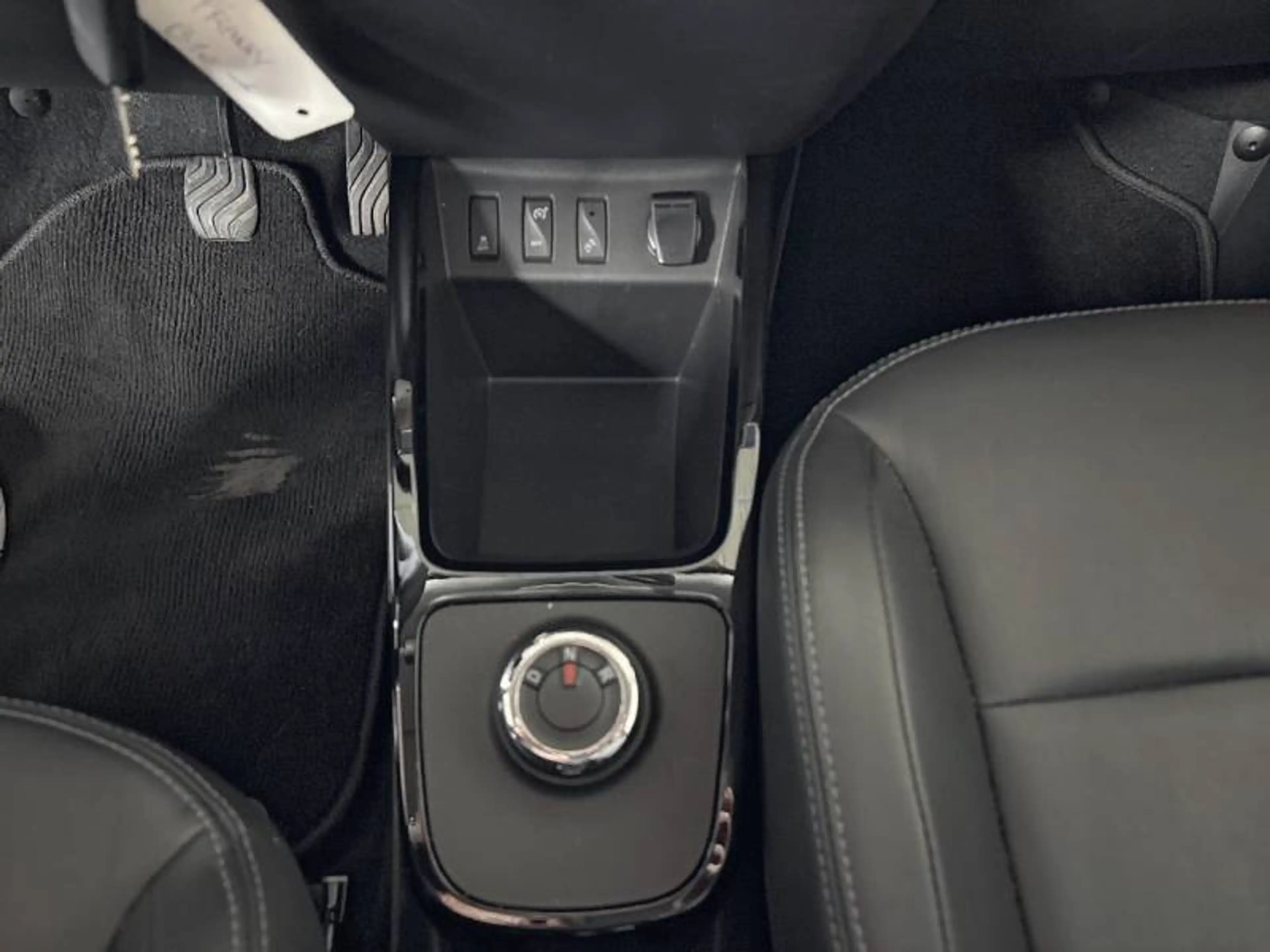 Dacia Spring 1 Electric 45 Essential — photo 12