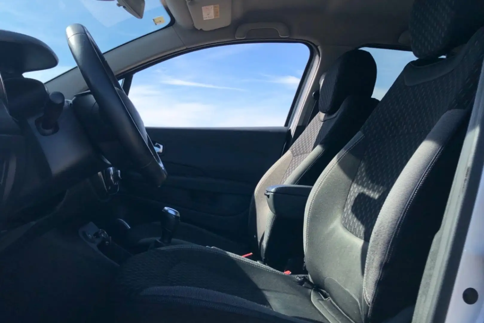 Renault Captur TCe Energy Zen 66kW Gris - 2