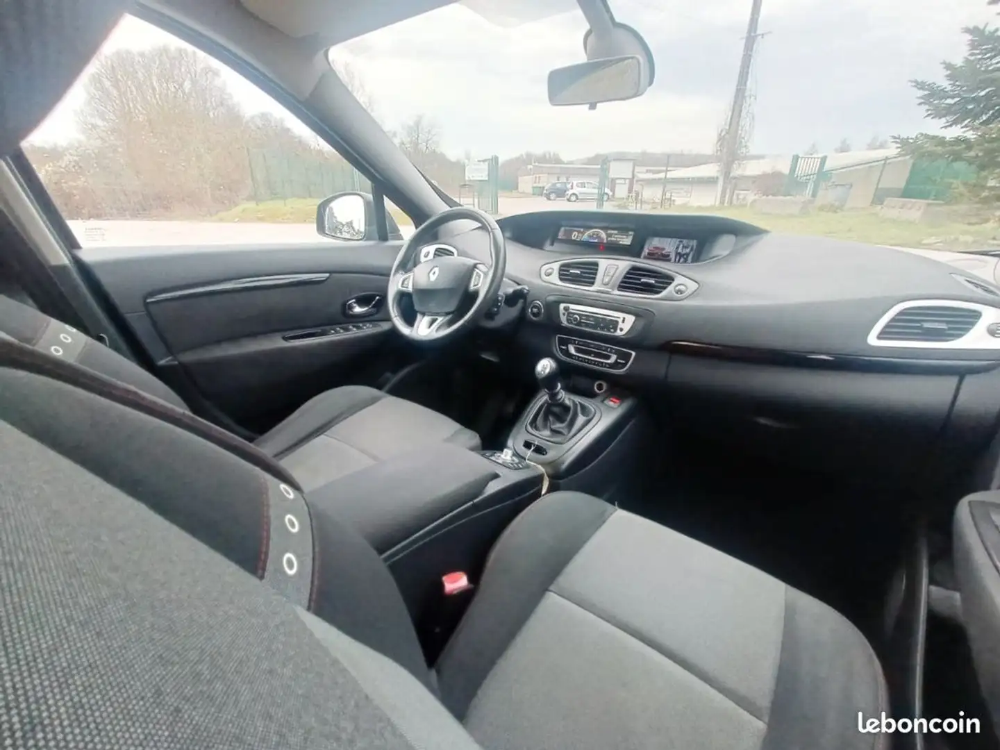 Renault Scenic dCi 110 Zen - 2