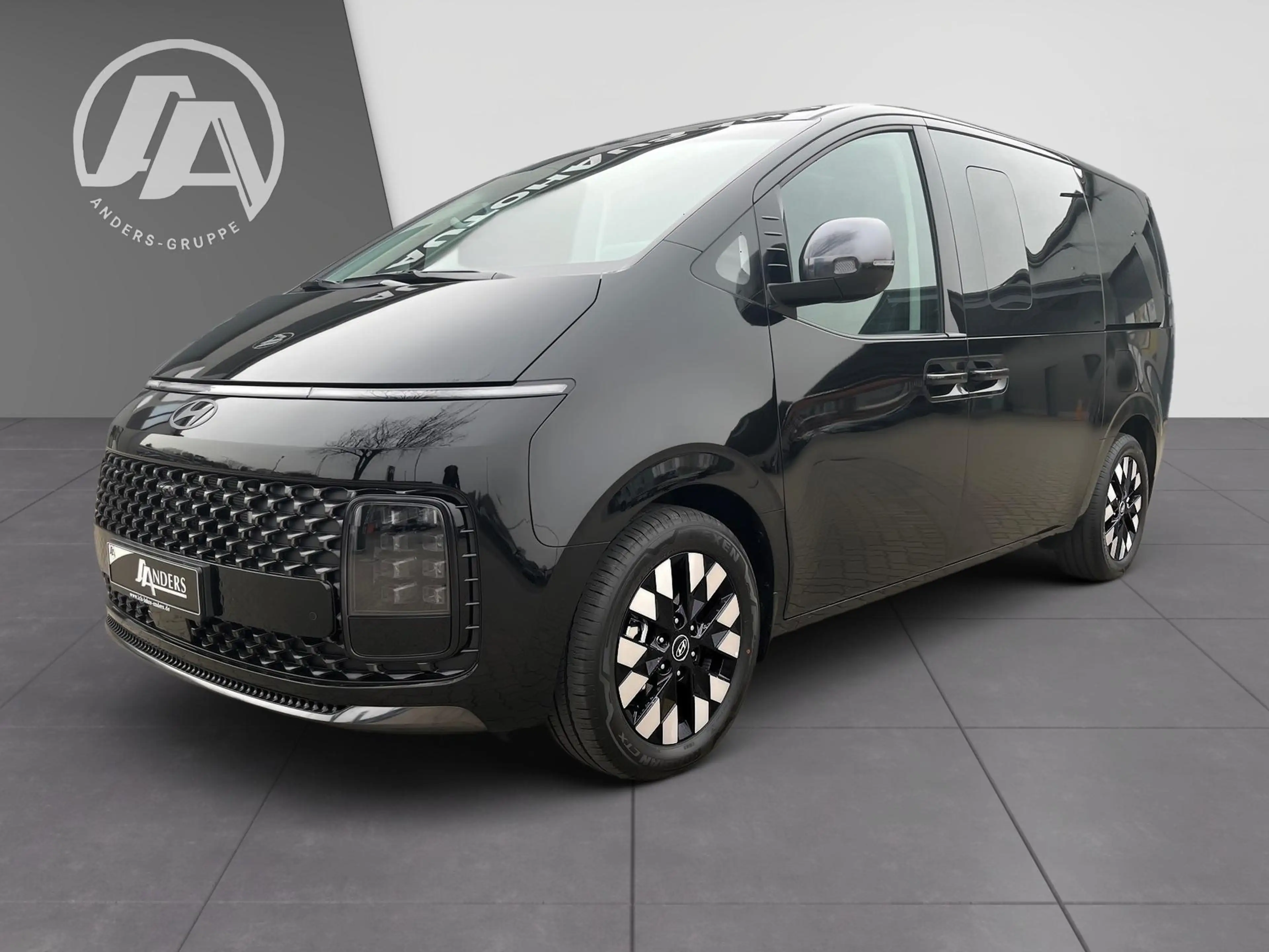 Hyundai STARIA HEV 7-Sit. MY25 1.6 T-GDI Aut. Signature — photo 14