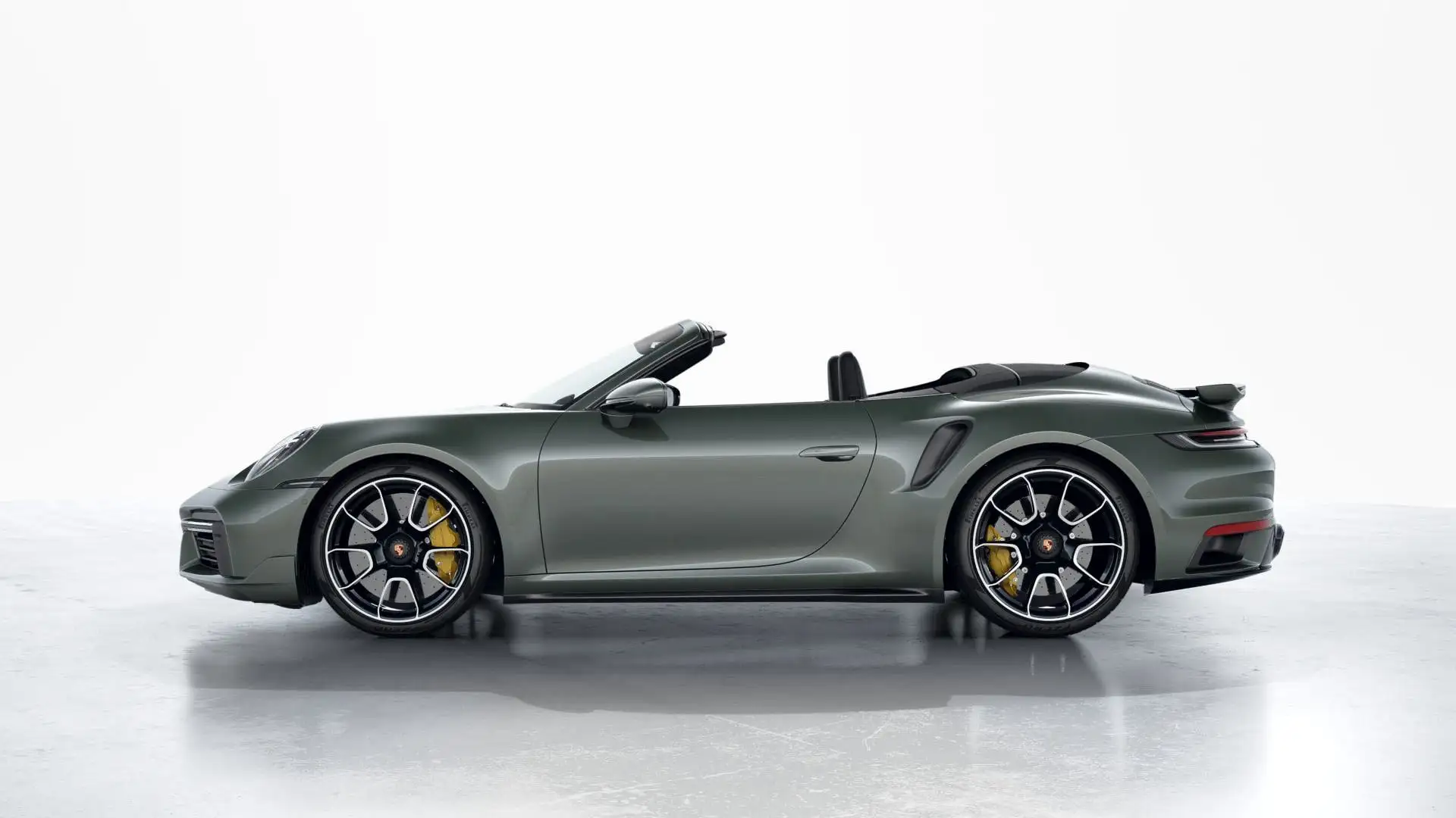 포르쉐 911 Turbo S Cabriolet 2022 건메탈 사진 2