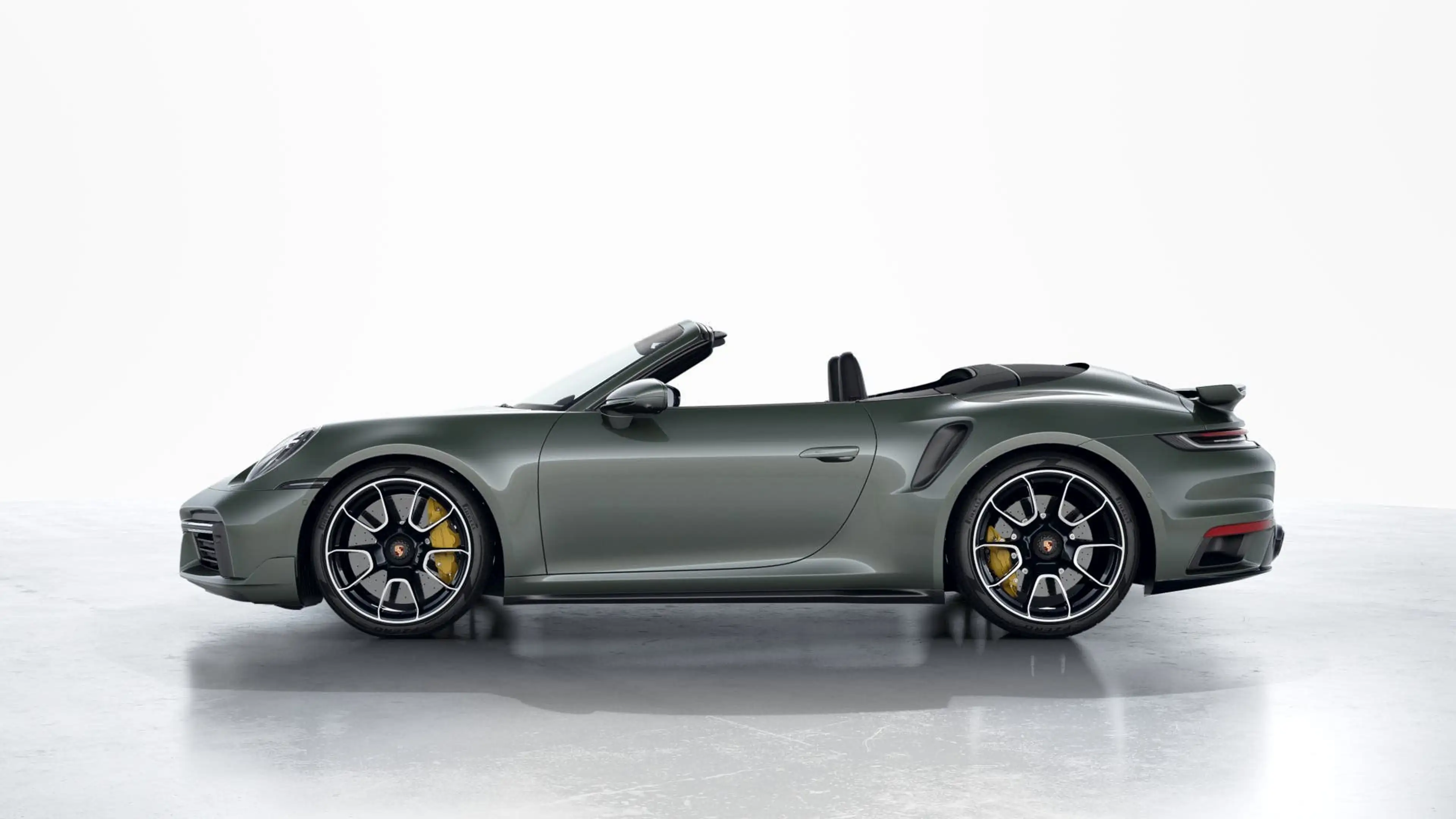 Porsche 992 Turbo S Cabriolet — photo 2