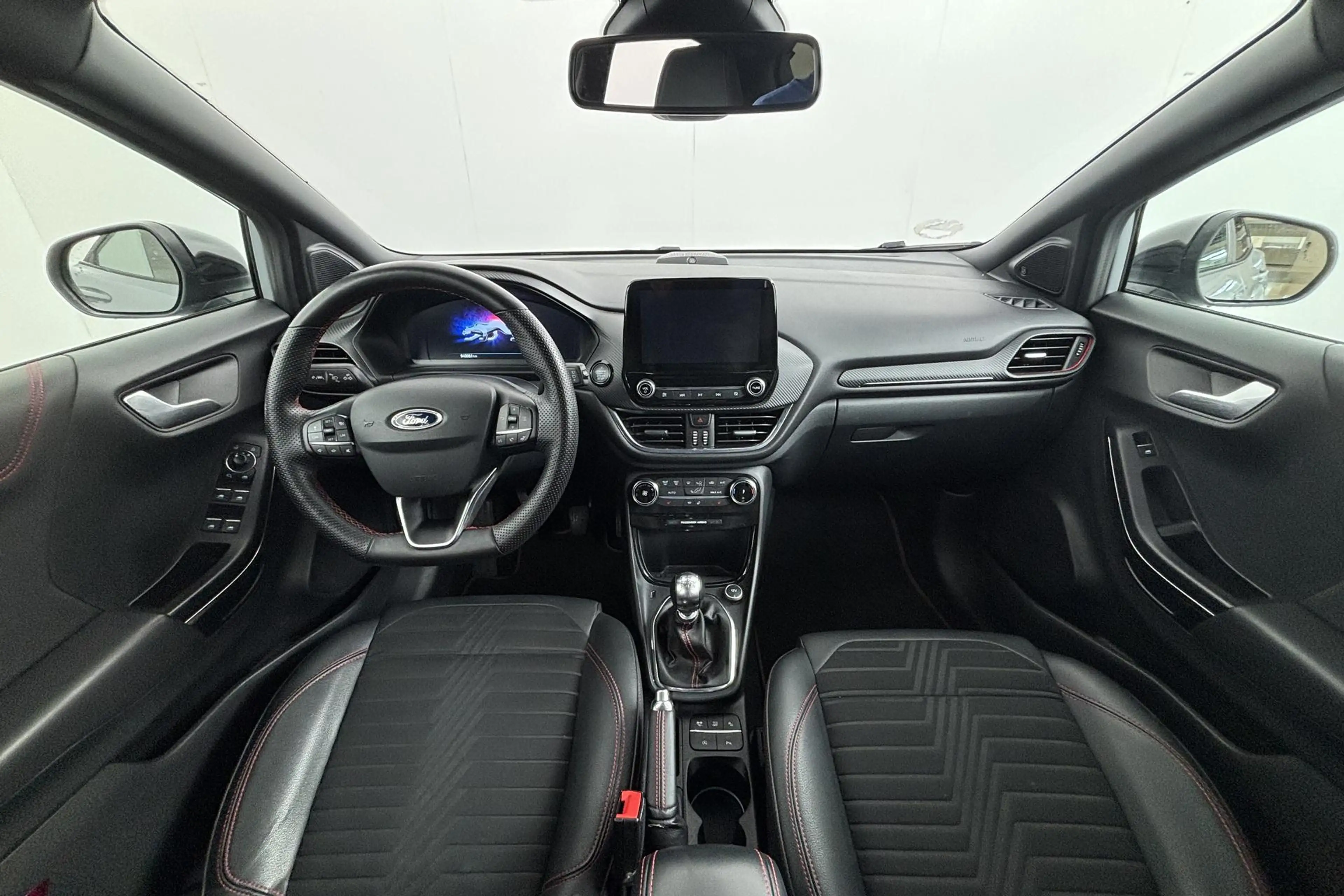 Ford Puma 1.0 EcoBoost Hybrid ST-Line X Compact, sportief en — photo 5