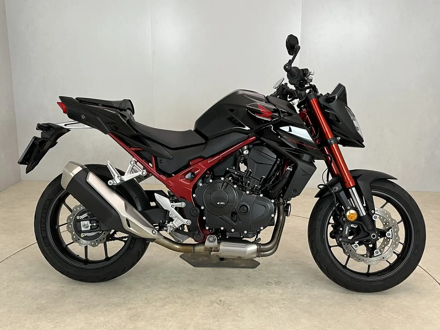 Honda CB 750 HORNET Zwart - 1