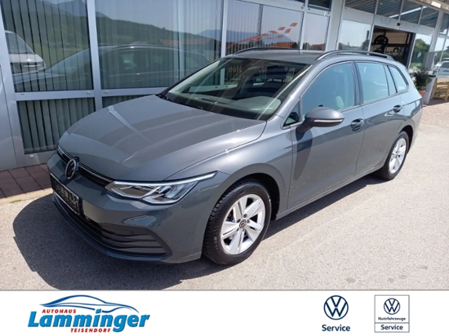 Volkswagen Golf Variant VIII Variant Basis AHK PDC SHZ GRA Grau - 1
