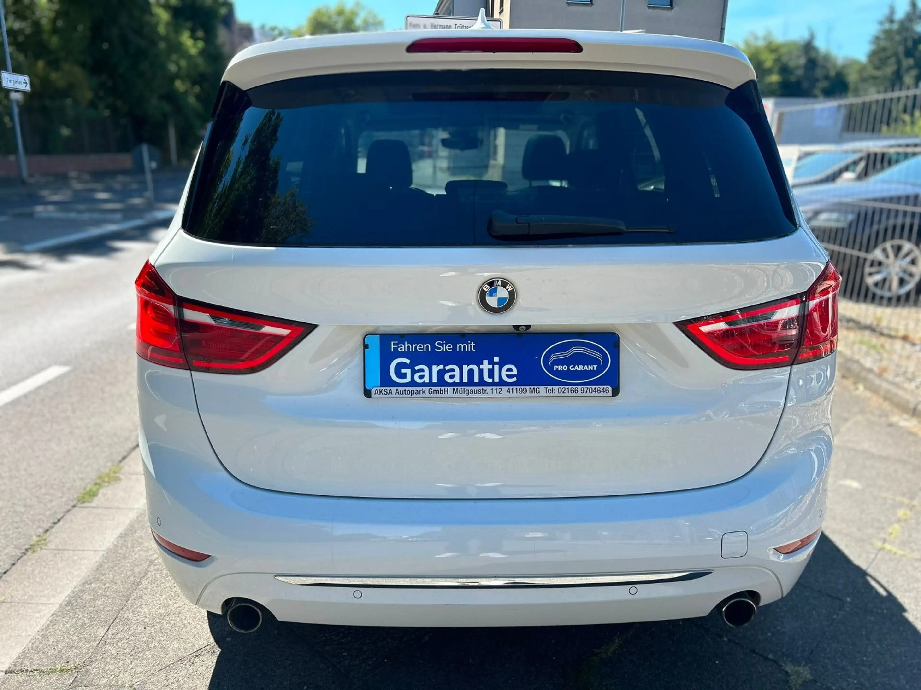 BMW 220 2 Gran Tourer 220 d xDrive Luxury Line — photo 8