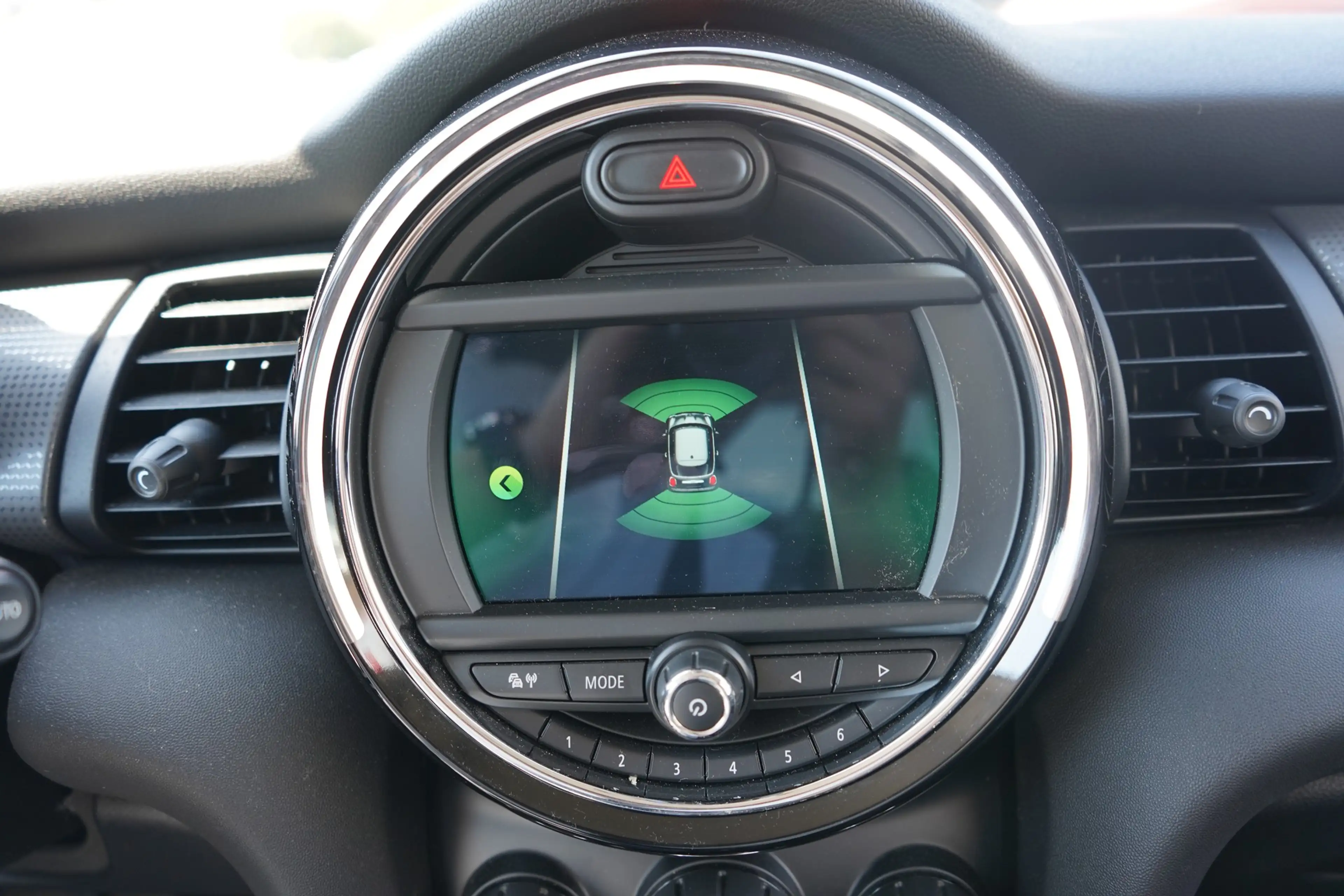 MINI Cooper D Mini 1.5 Seven Tempomat LED PDC — photo 14