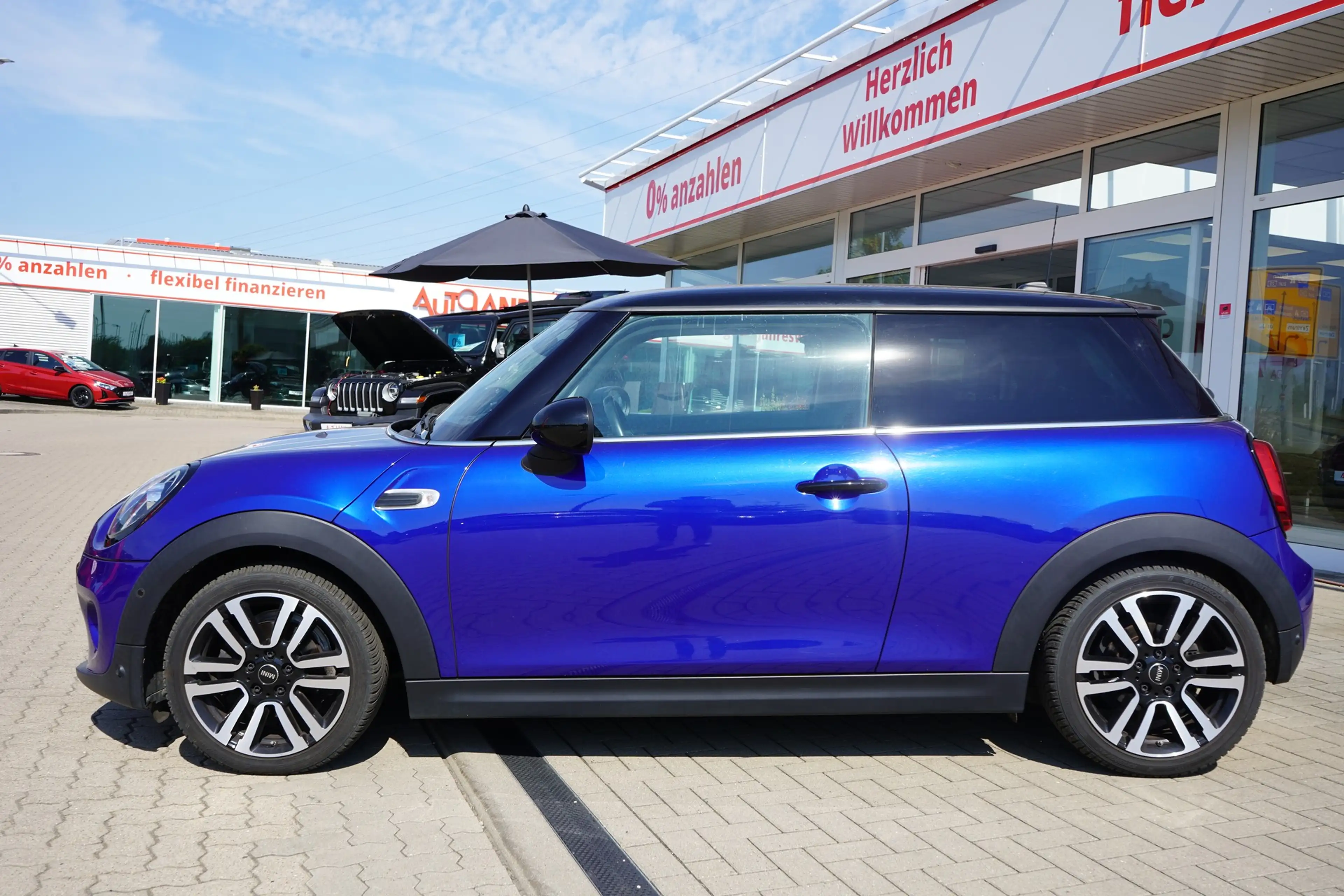 MINI Cooper D Mini 1.5 Seven Tempomat LED PDC — photo 3