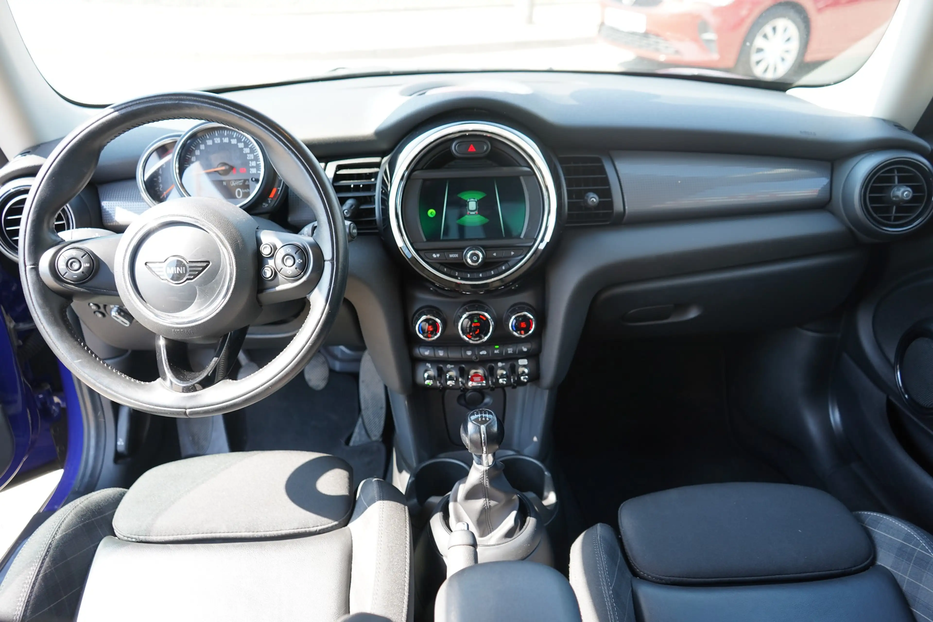 MINI Cooper D Mini 1.5 Seven Tempomat LED PDC — photo 12