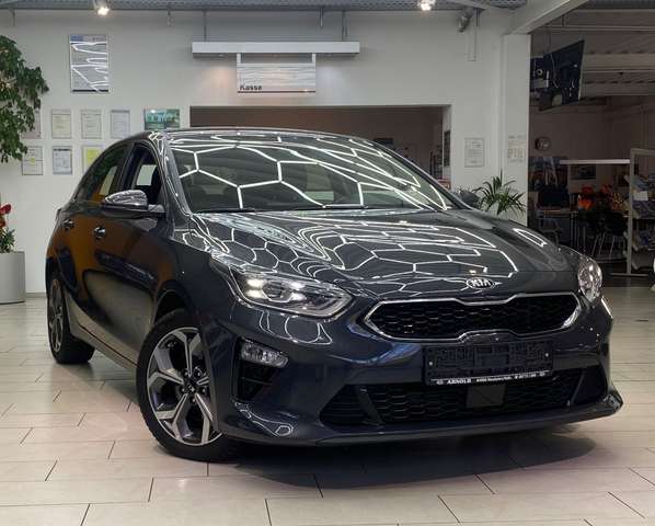 Imagine Kia Ceed / cee'd 1.6 CRDi Mild Hybrid Autom. Navi RueFaKa LedLenkr.