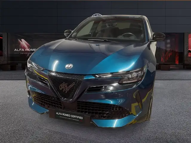 Alfa Romeo Junior 1.2 136CV Hybrid eDCT6 ibrida