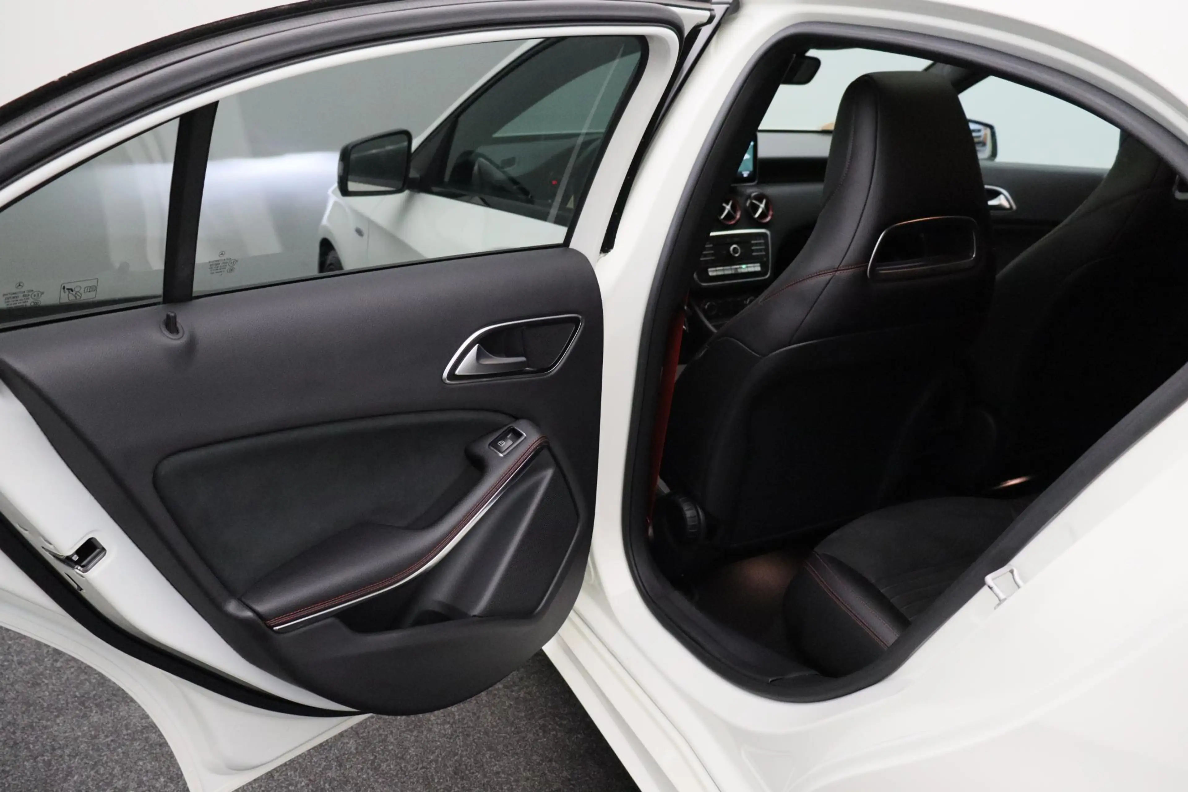 Mercedes-Benz A 250 Sport Prestige 2016 | Navigatie | Achteruitrij Cam — photo 12
