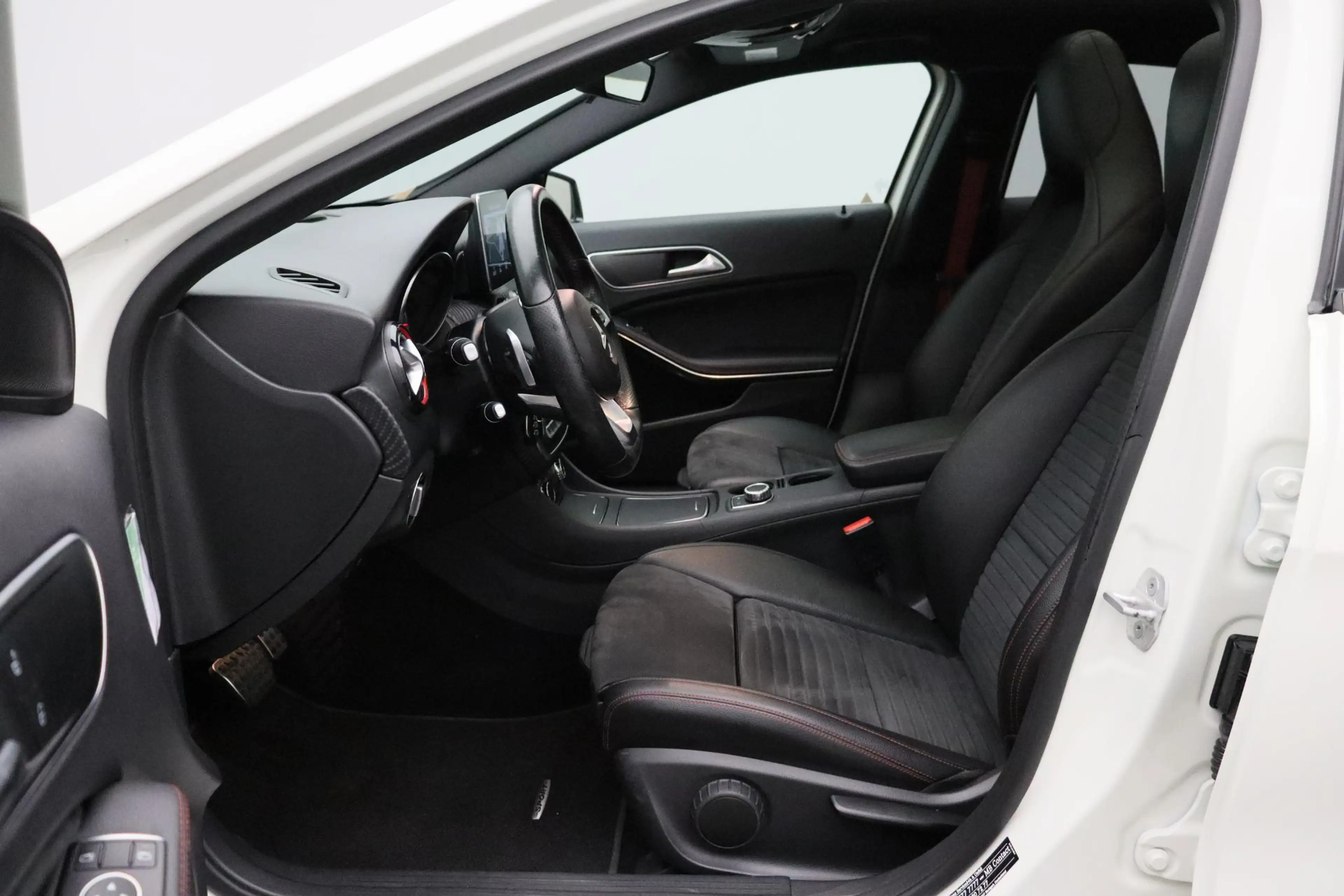 Mercedes-Benz A 250 Sport Prestige 2016 | Navigatie | Achteruitrij Cam — photo 10