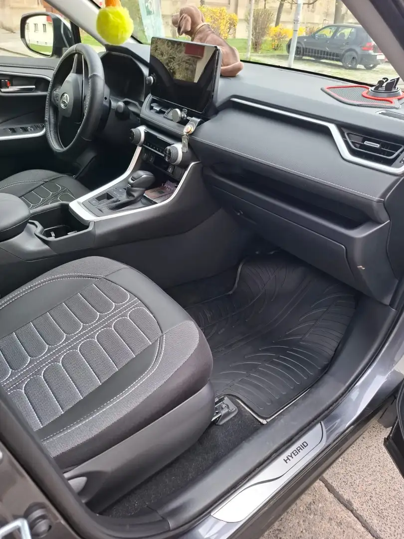 Toyota RAV 4 RAV4 2,5 Hybrid Active Drive 2WD Aut. Active Drive Grau - 1