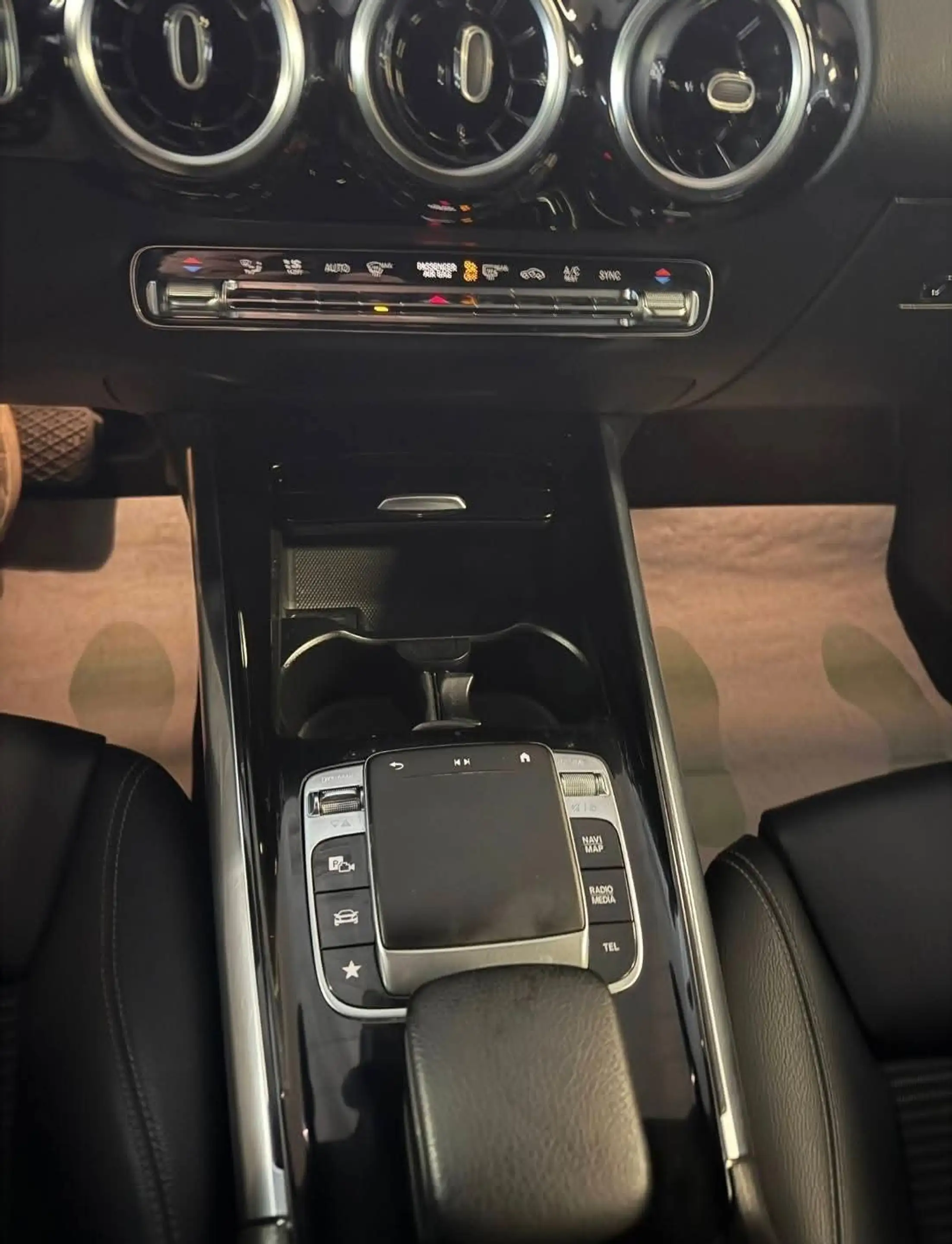 Mercedes-Benz B 180 TRES BIEN EQUIPEE / GARANTIE / BOITE AUTO — photo 5