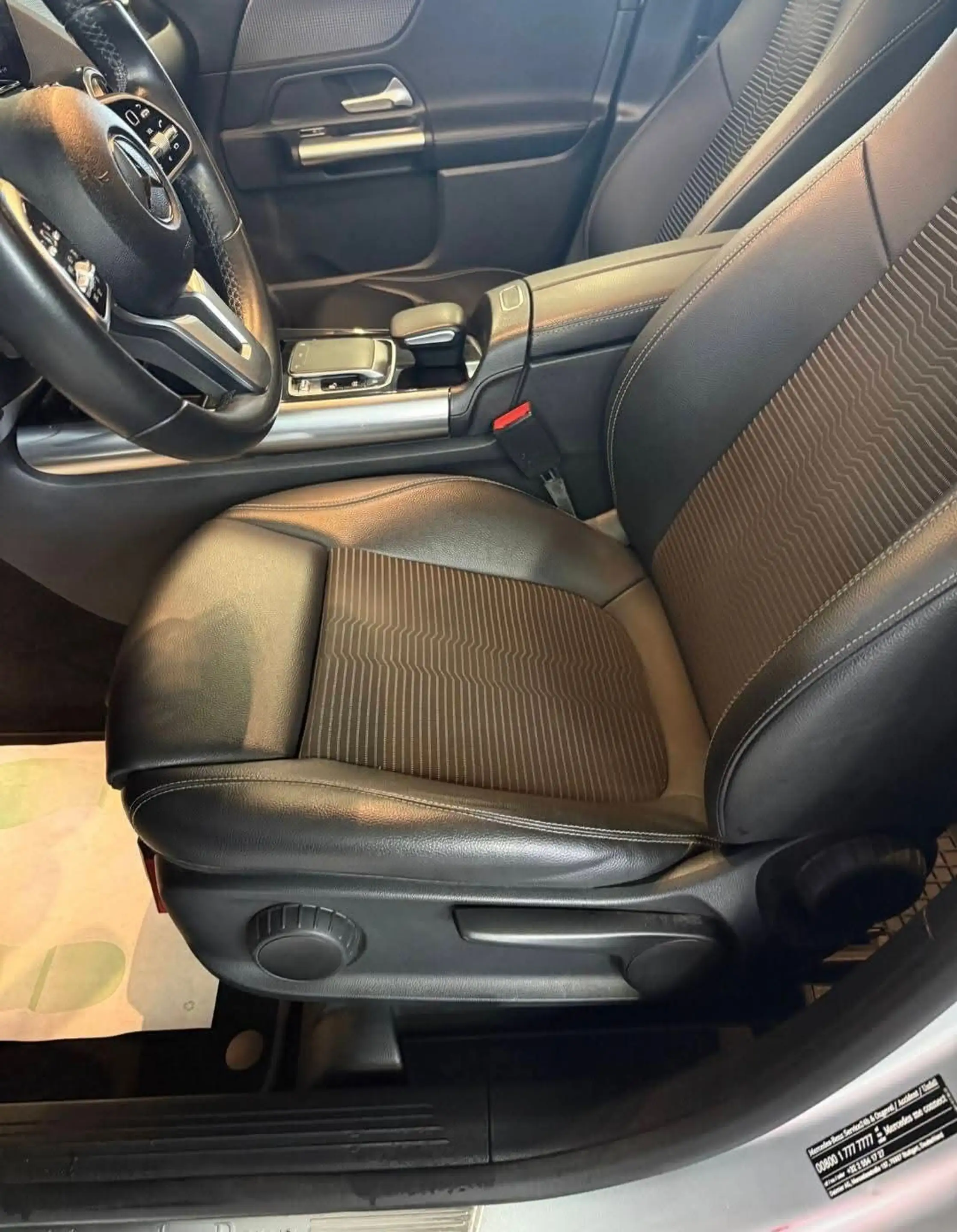 Mercedes-Benz B 180 TRES BIEN EQUIPEE / GARANTIE / BOITE AUTO — photo 11