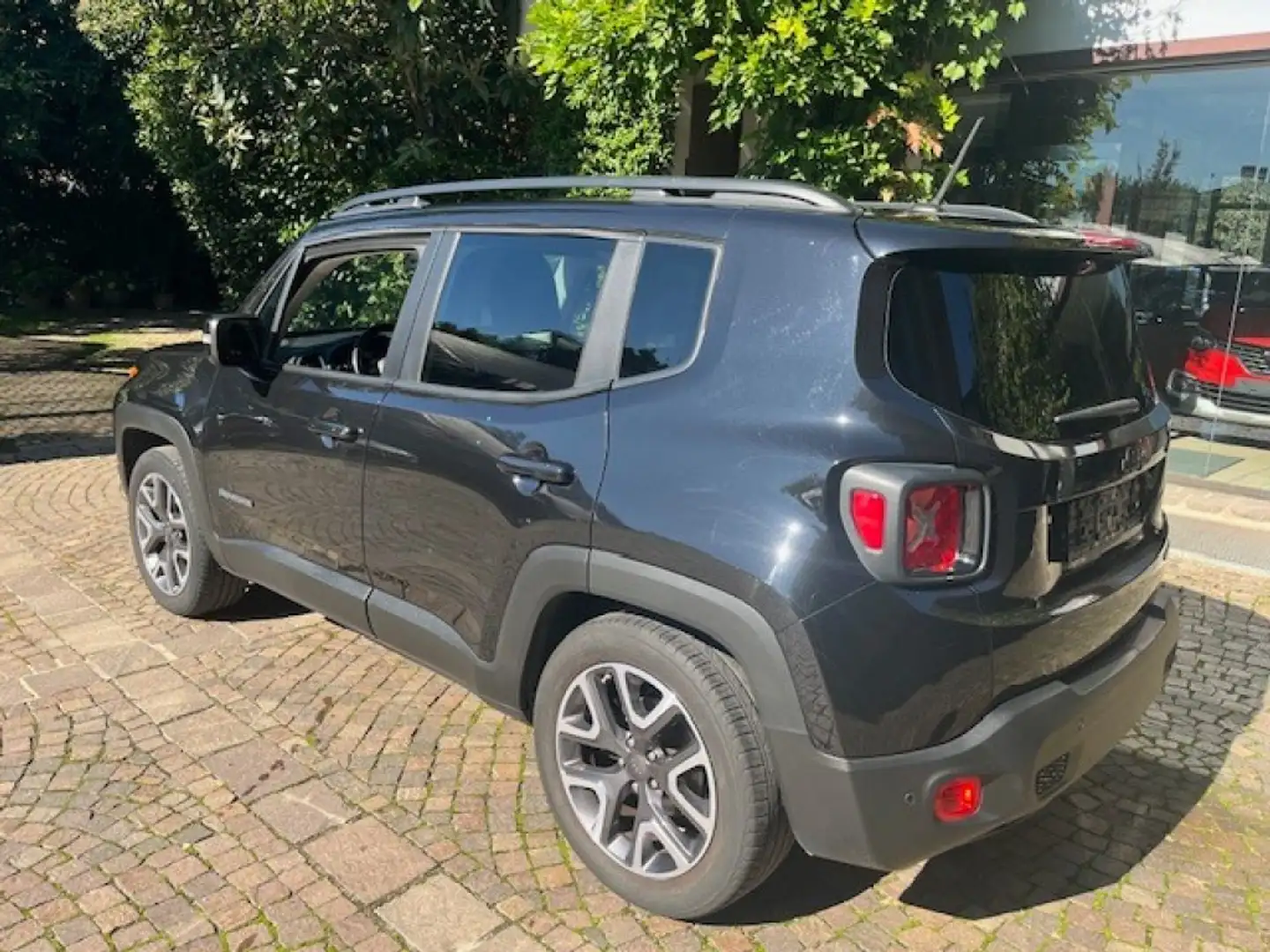 Jeep Renegade 1.4 MultiAir Night Eagle Noir - 2