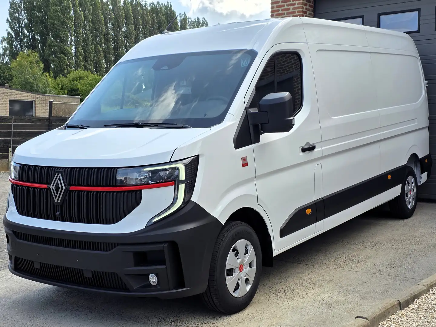 Renault Master RED TRUCKS 33990EX - AUTOMAAT NIEUW 2025 0KM 170PK Blanc - 2