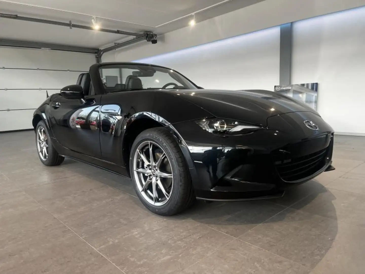 Mazda MX-5 Exclusive-Line Zwart - 2