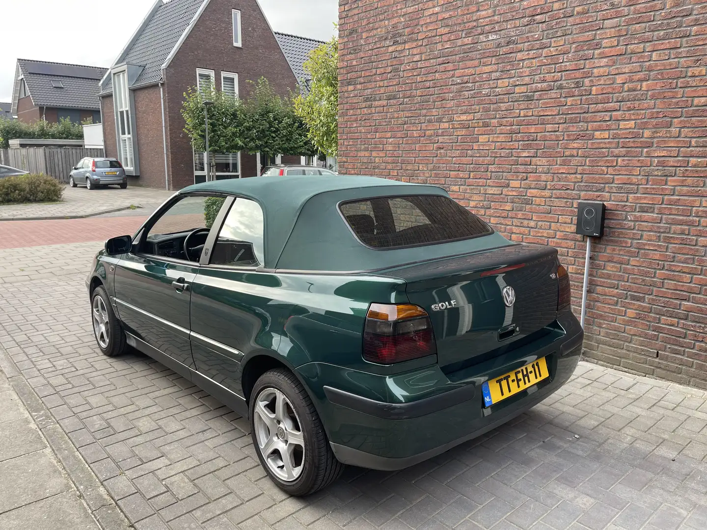 Volkswagen Golf Cabriolet 1.8 Trendline cabrio Zielony - 2