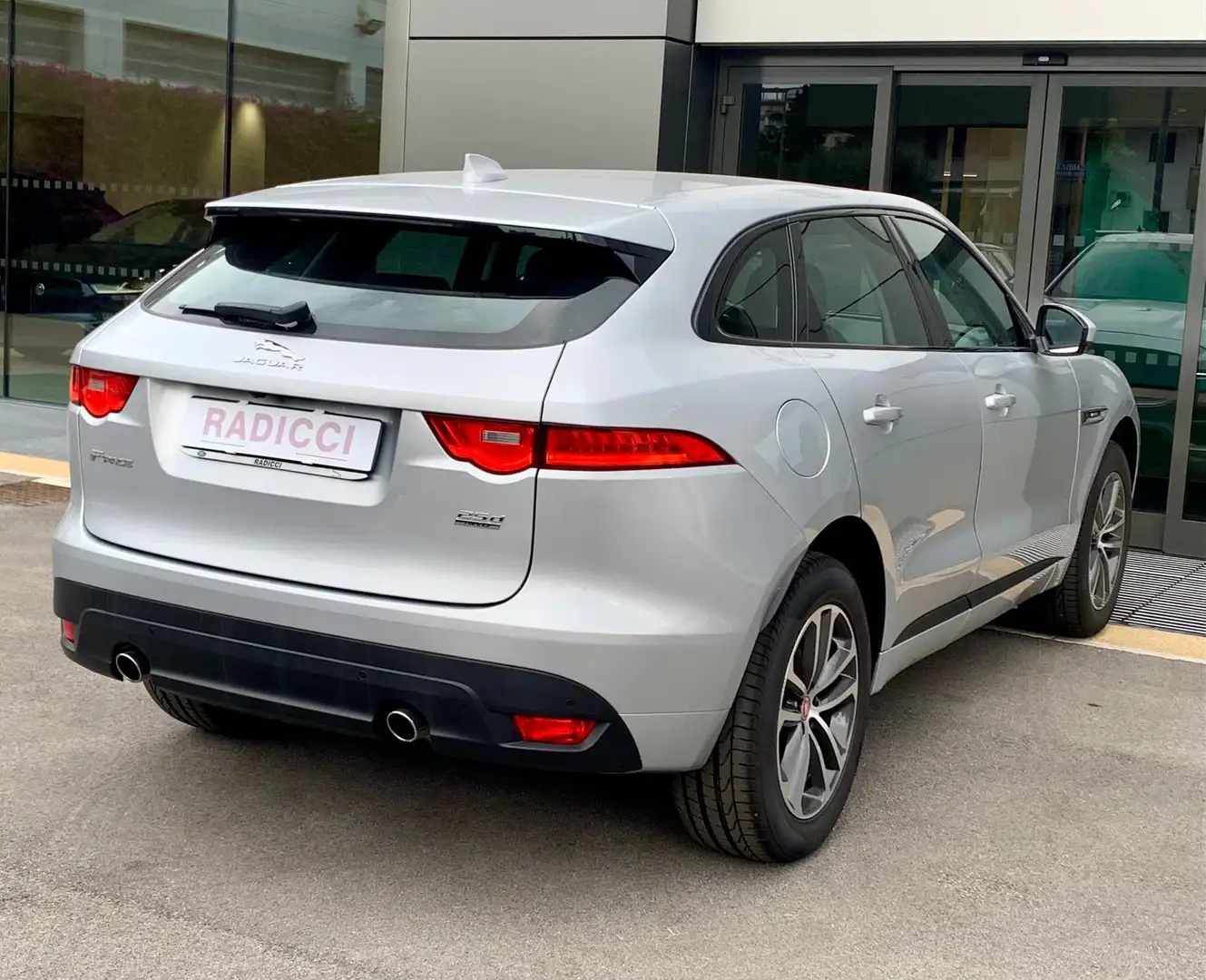 Jaguar F-Pace 2.0 D 240 CV AWD aut. R-Sport - IVA ESPOSTA Срібний - 2
