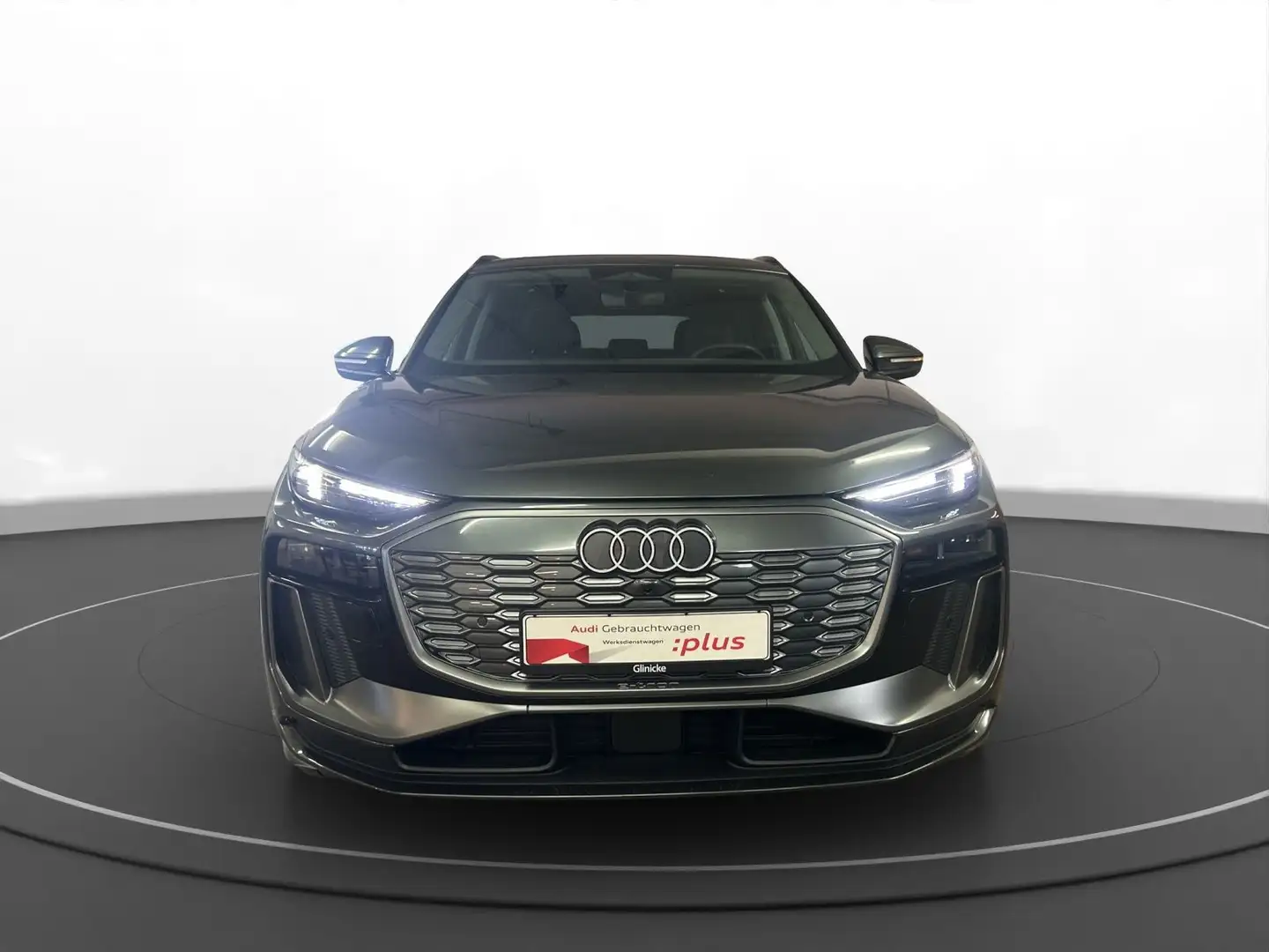 Audi Q6 Q6 e-tron qu. S line AHK Pano Matrix LM 20" Navi Grau - 2