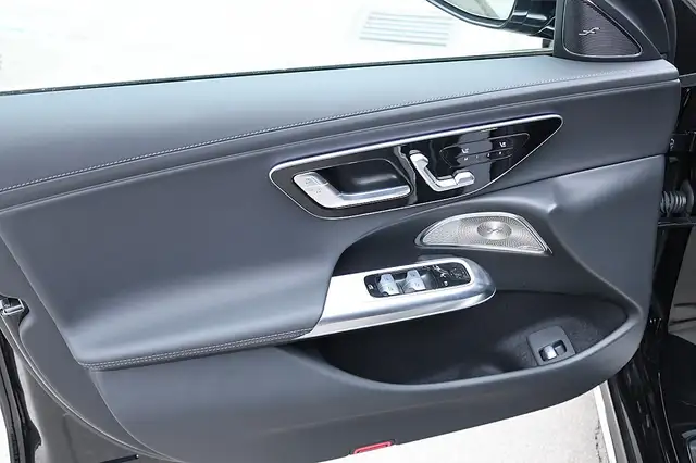 Mercedes-Benz E 220 d MHEV 4Matic Aut. Exclusive AHV Ansicht 20