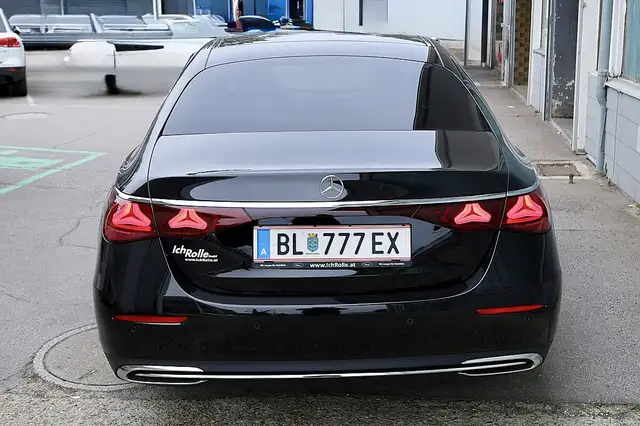 Mercedes-Benz E 220 d MHEV 4Matic Aut. Exclusive AHV Ansicht 7
