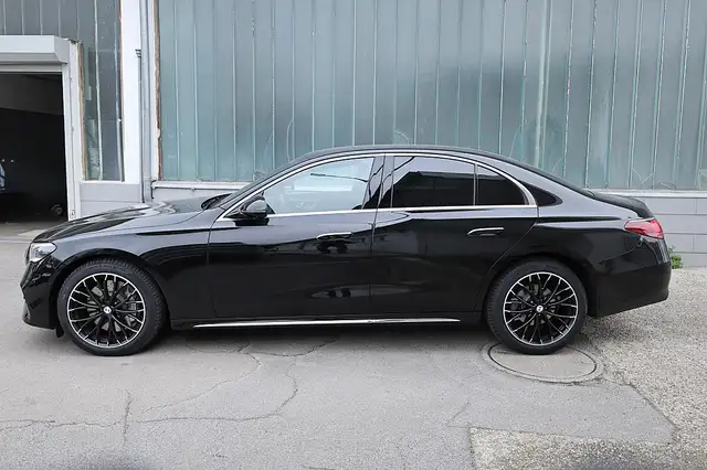 Mercedes-Benz E 220 d MHEV 4Matic Aut. Exclusive AHV Ansicht 5