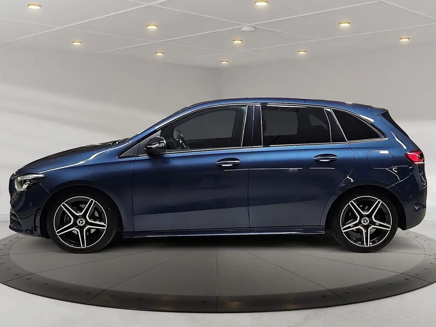 Mercedes-Benz B 200 d * AMG * NIGHT * KAMERA * LED * VIRTUAL COCKPIT * Blau - 2